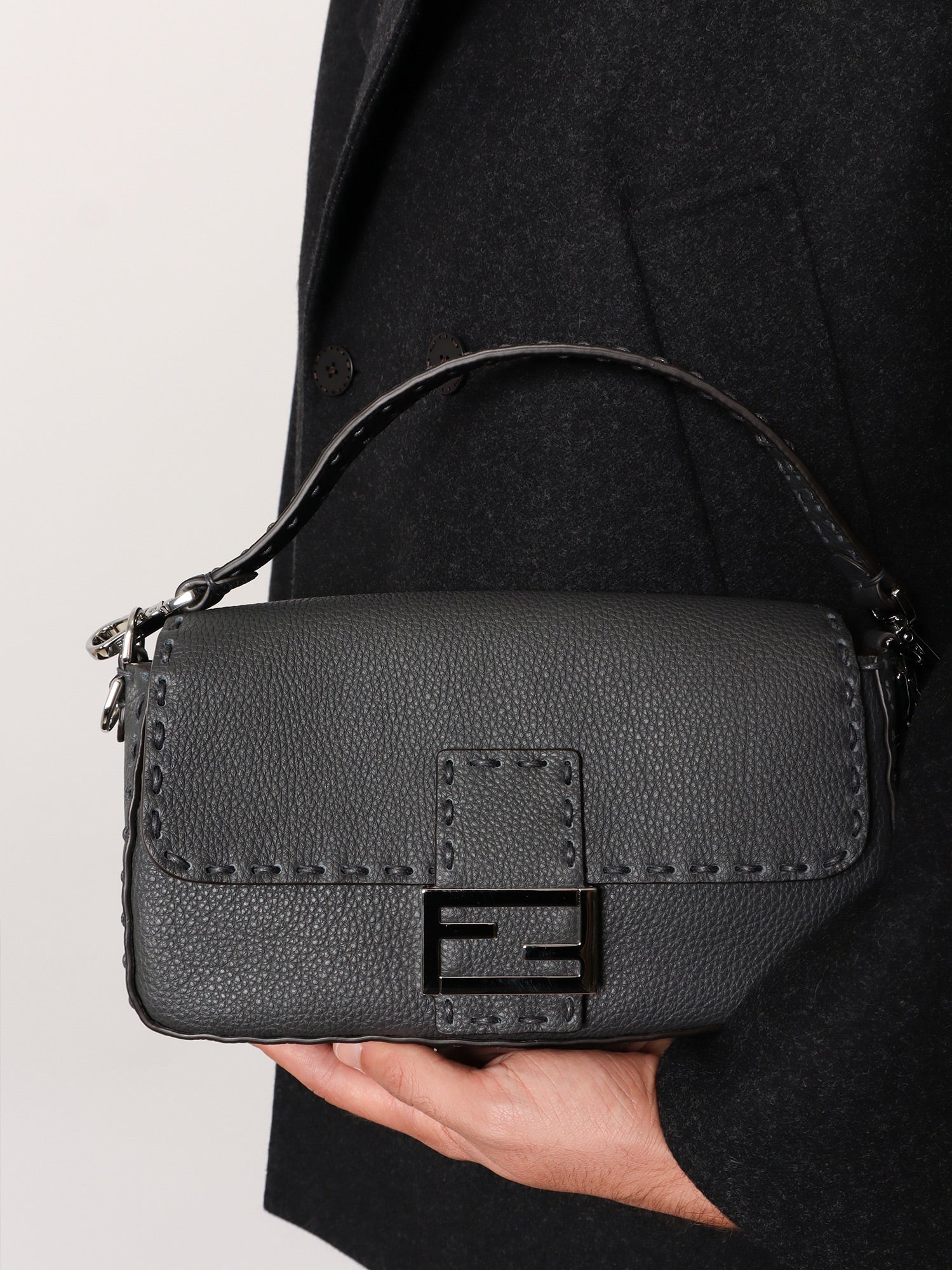 Fendi Baguette Leather Shoulder Bag With Selleria Stitchings