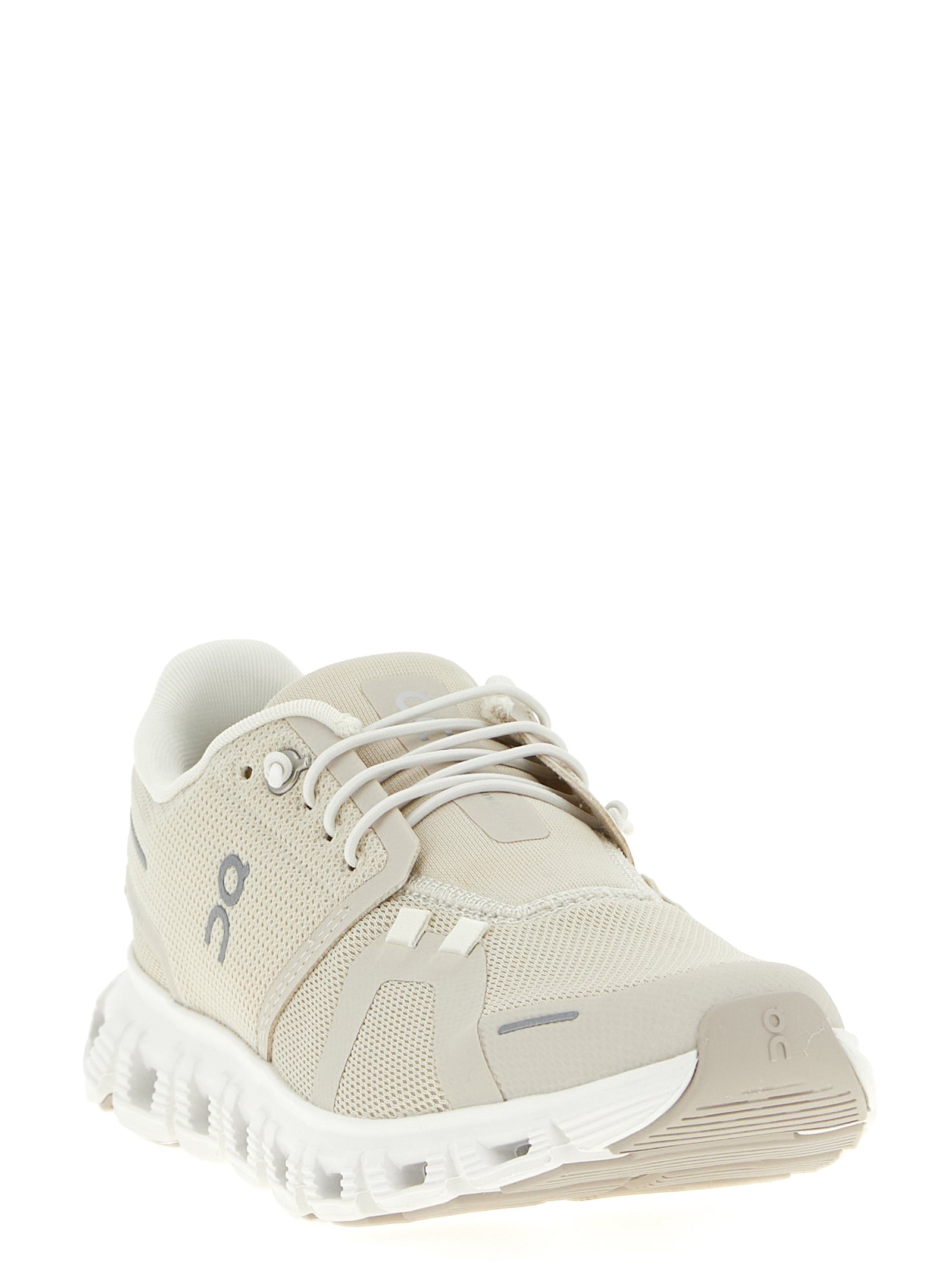 On 'Cloud 6' Sneakers