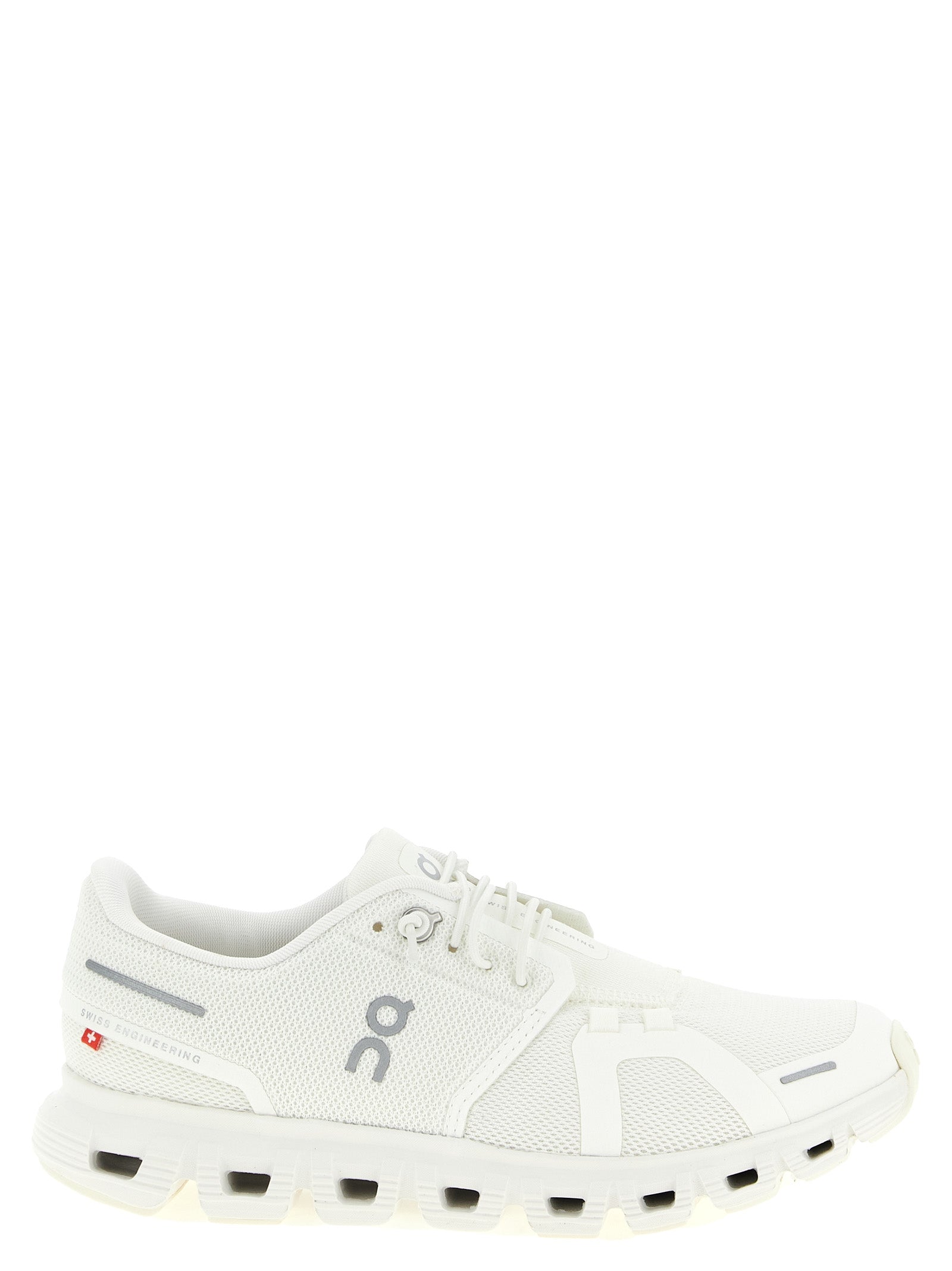 On 'Cloud 6' Sneakers