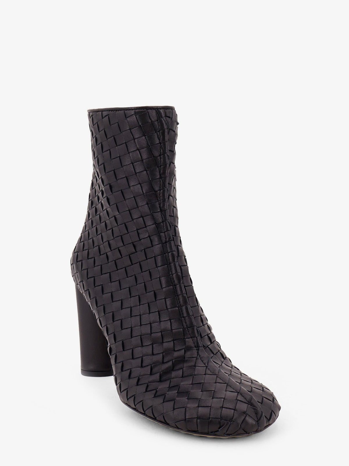 Bottega Veneta Cherry Leather Ankle Boots With Woven Pattern