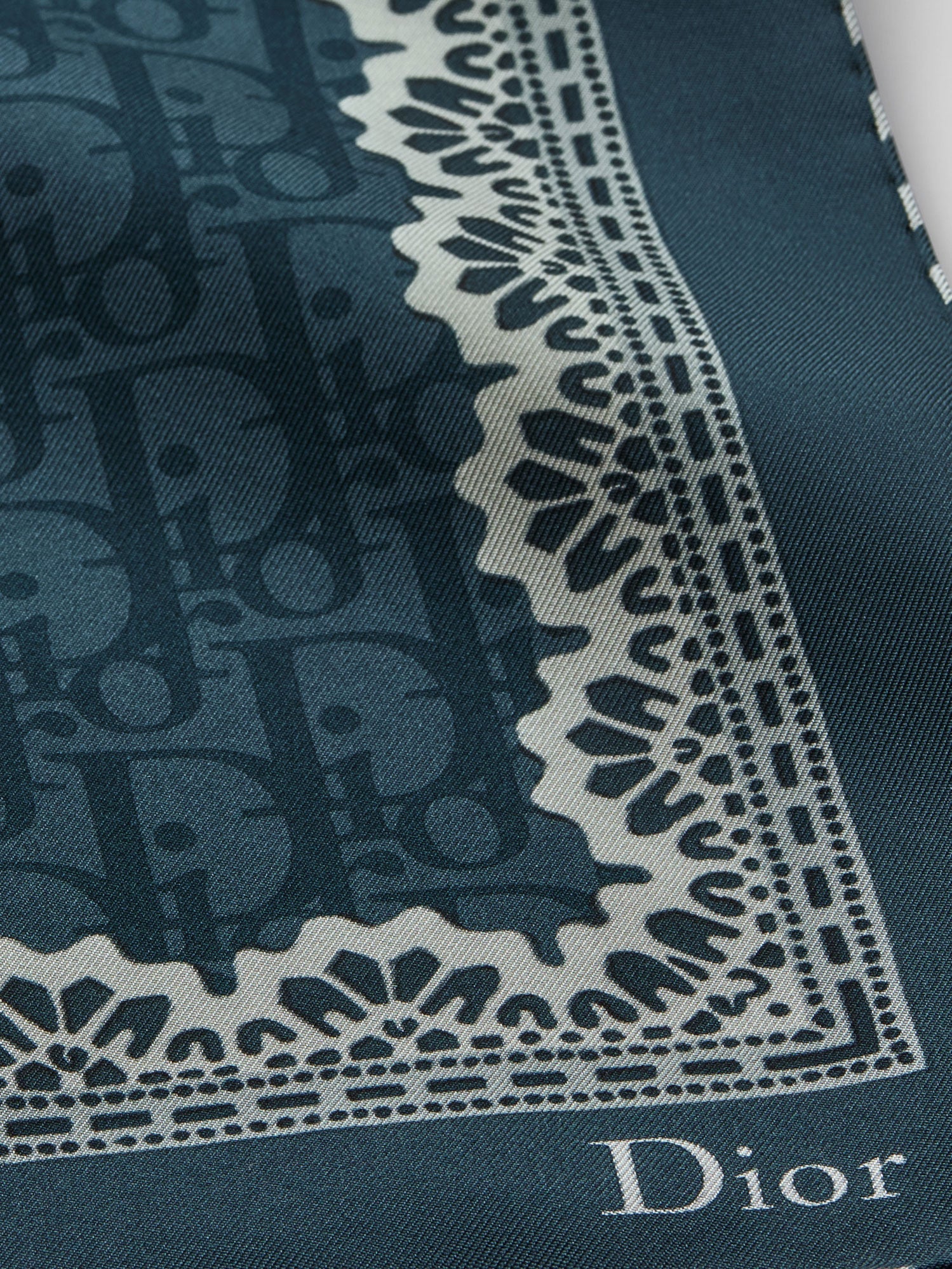 Dior Dior Médaillon 70 Squared Silk Foulard