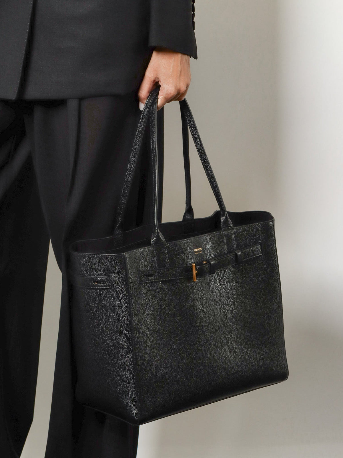 Tom Ford Leather Shoulder Bag With Engraved Logo On The Front