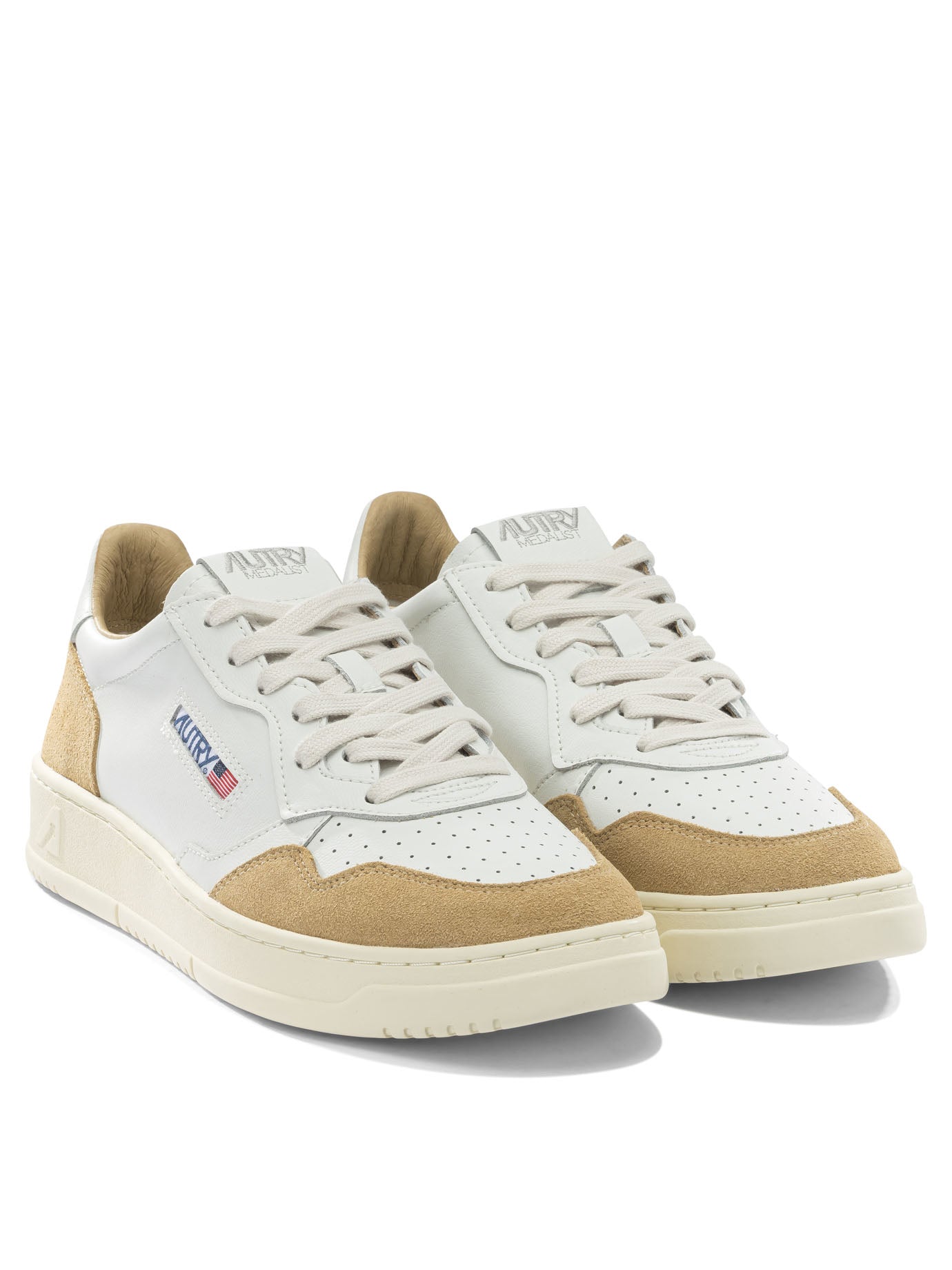 Autry Medalist Low Sneakers