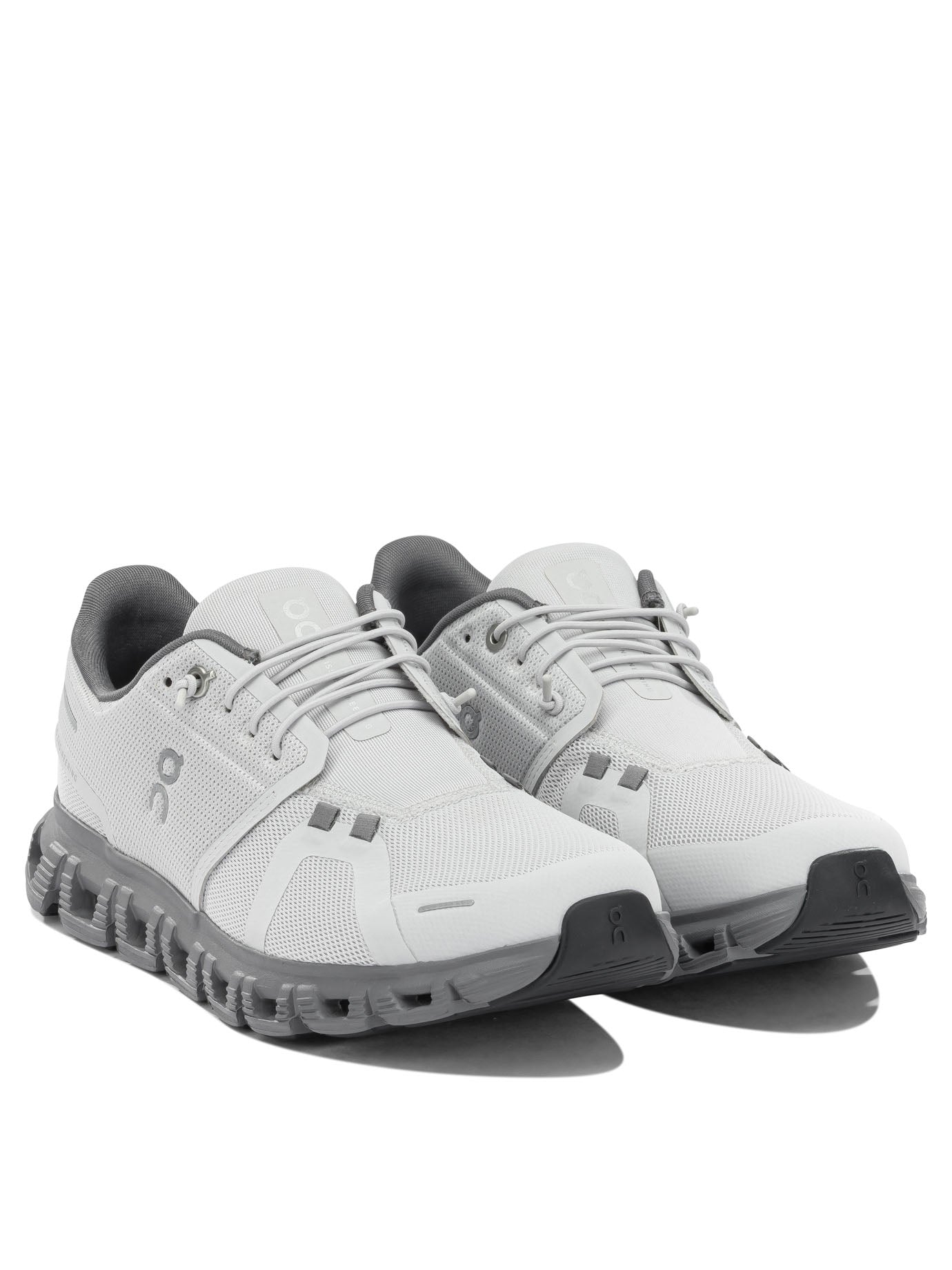 On Running Cloud 6 Low Sneakers