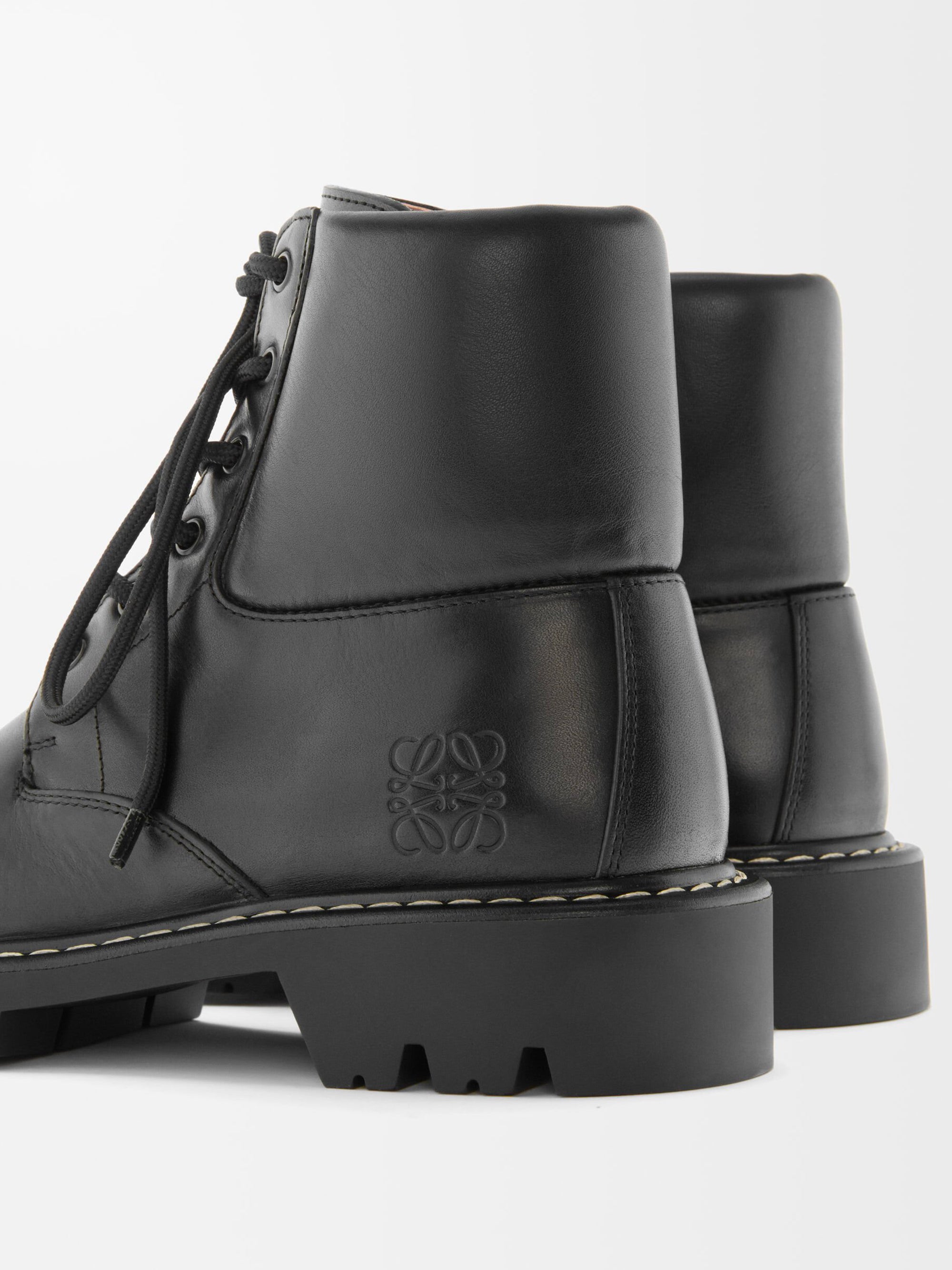 Loewe Sierra Ankle Boots In Vegetable Tanned Calfskin