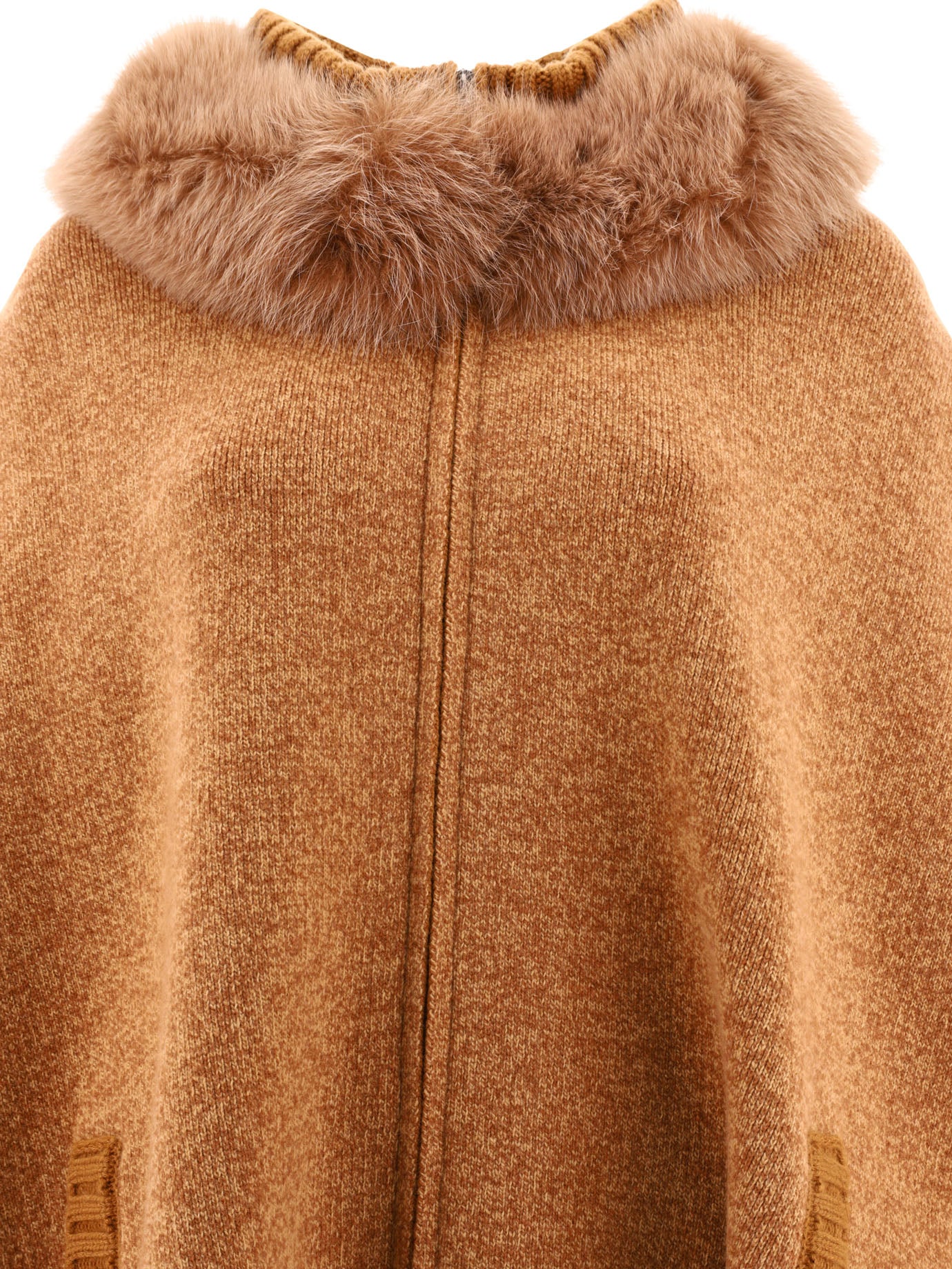 Giovi Cape With Fur Inserts