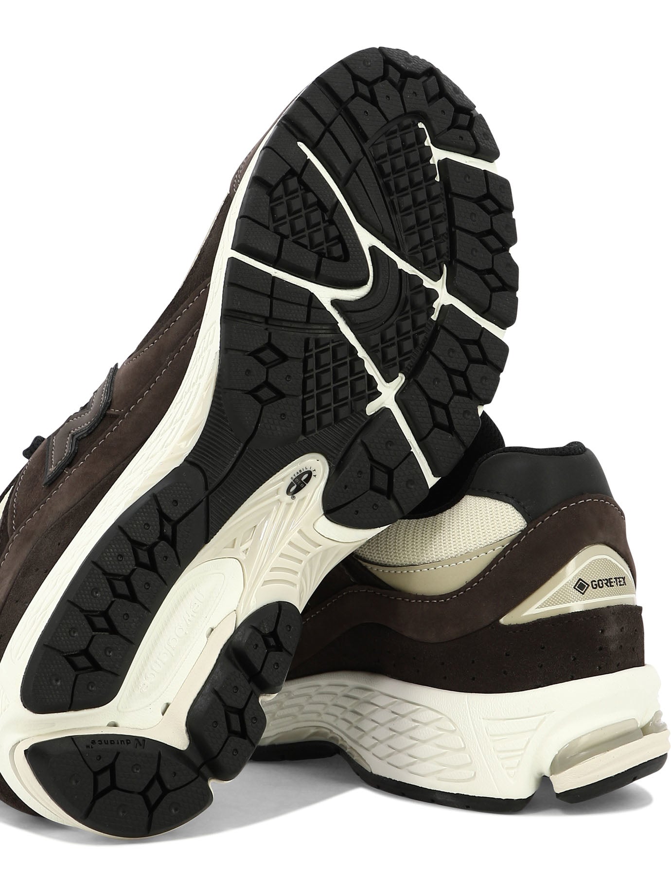 New Balance 2002 Sneakers