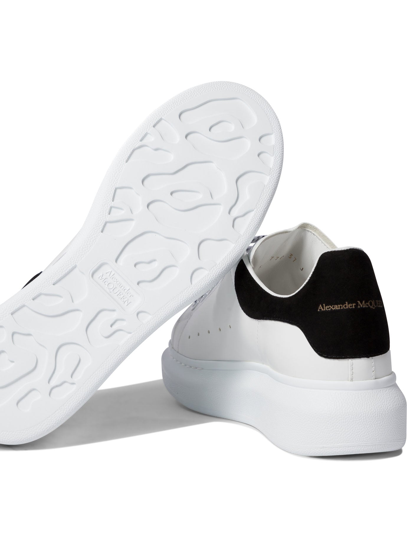 Alexander McQueen Sneakers & Slip-On