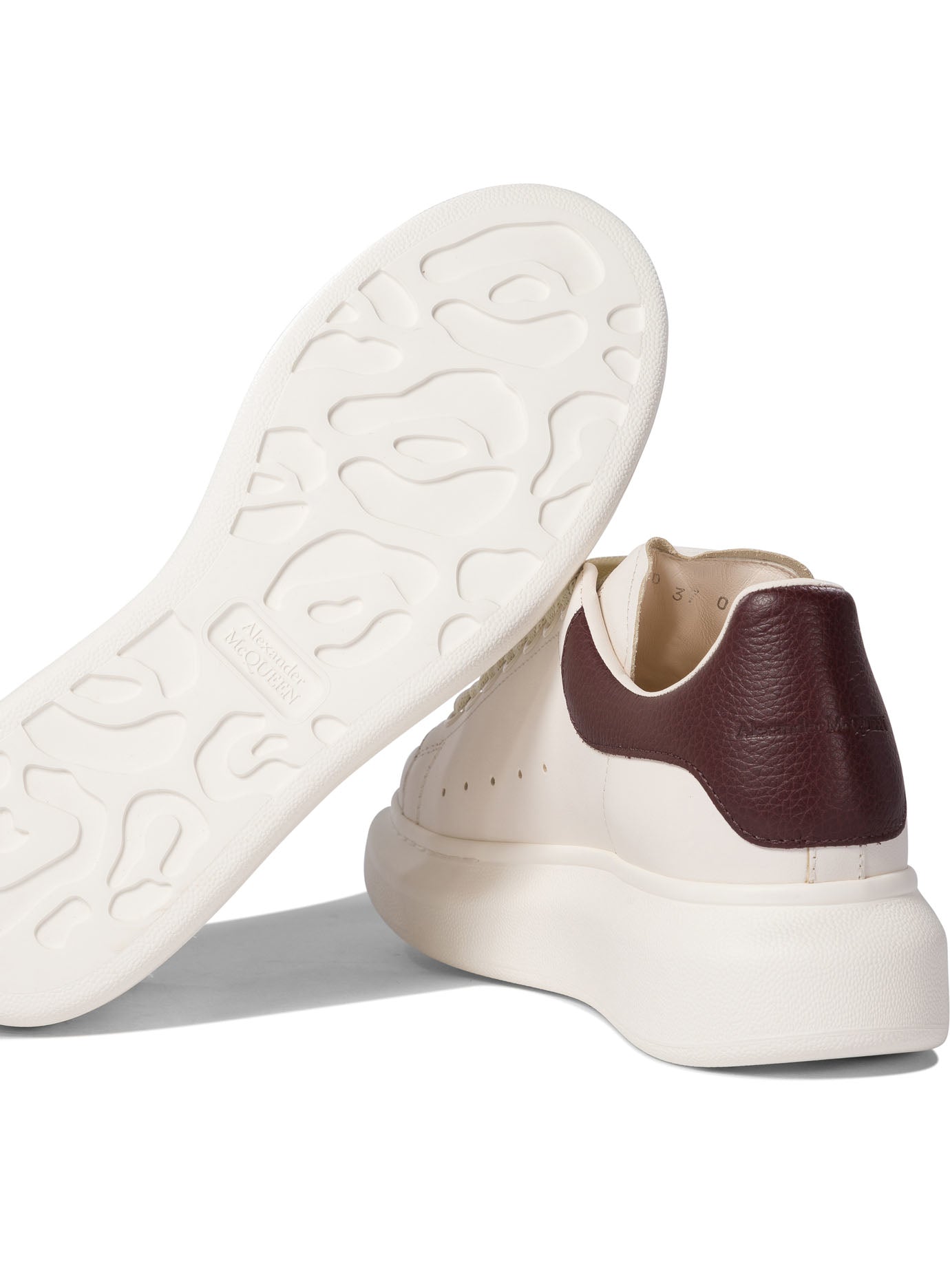 Alexander McQueen Sneakers & Slip-On