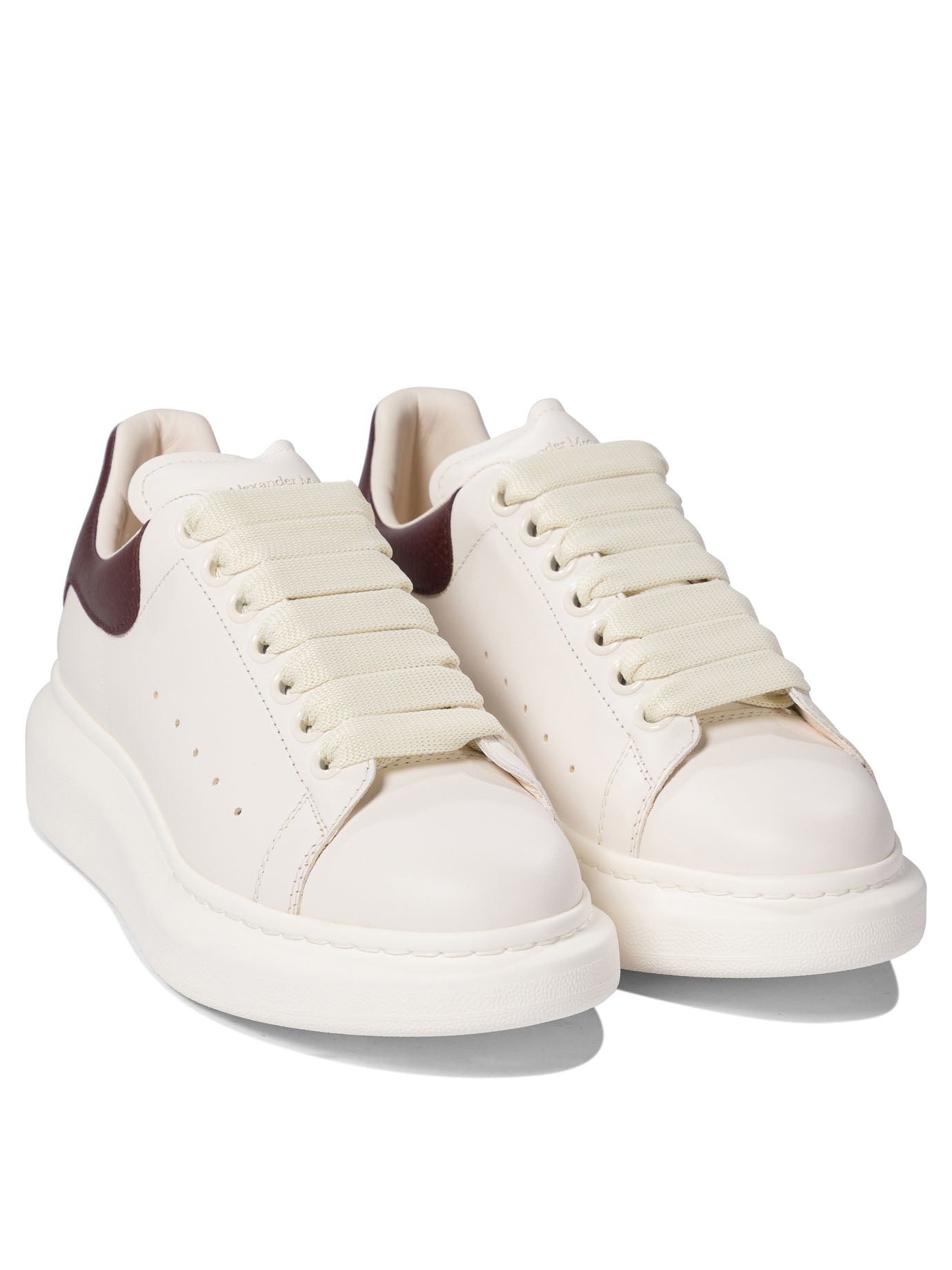 Alexander McQueen Sneakers & Slip-On