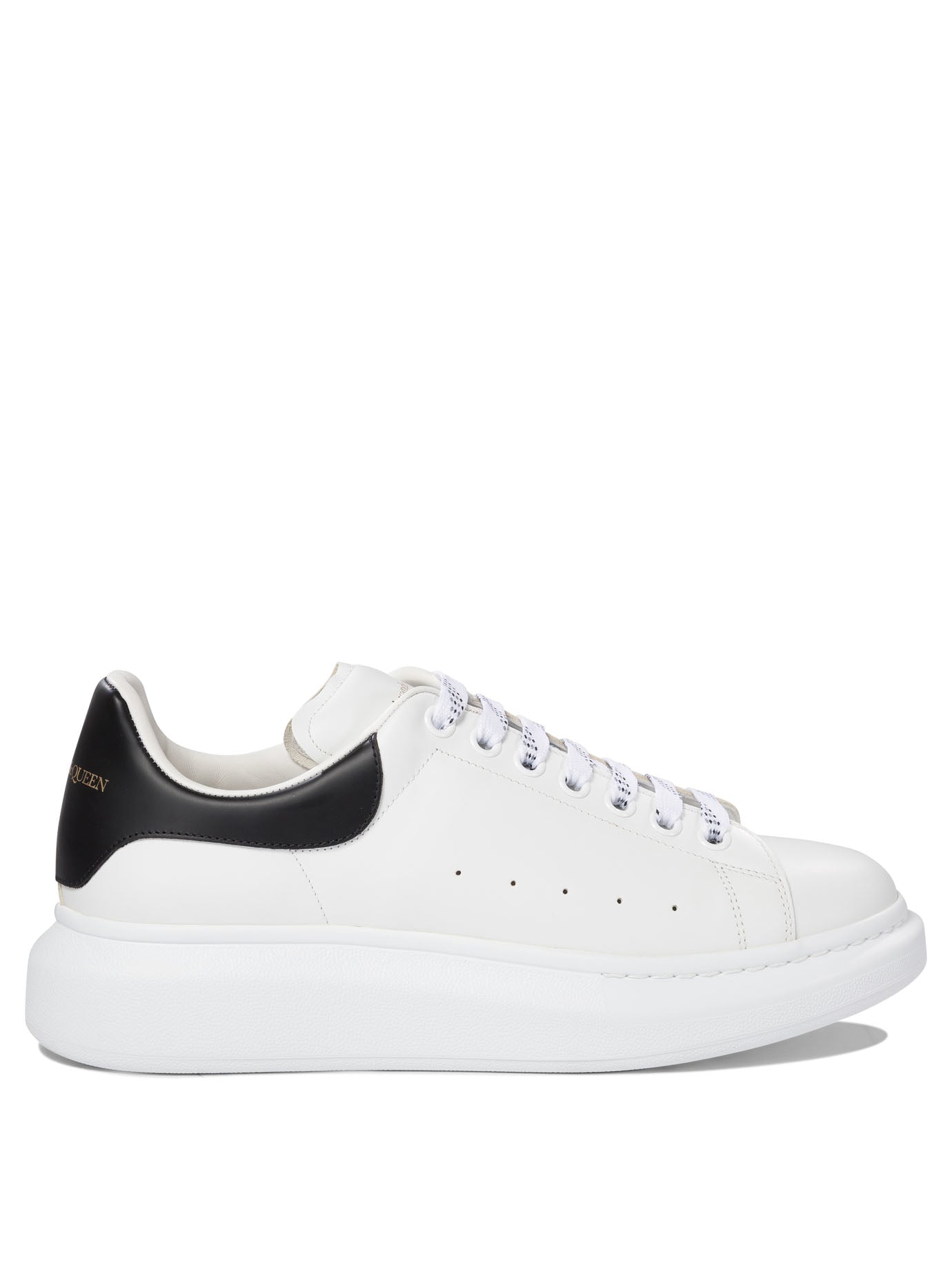 Alexander McQueen Sneakers & Slip-On