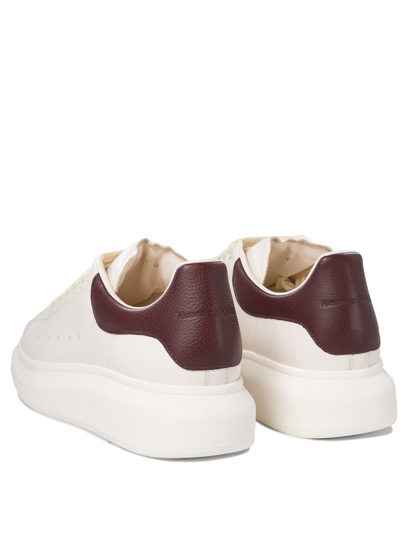 Alexander McQueen Sneakers & Slip-On