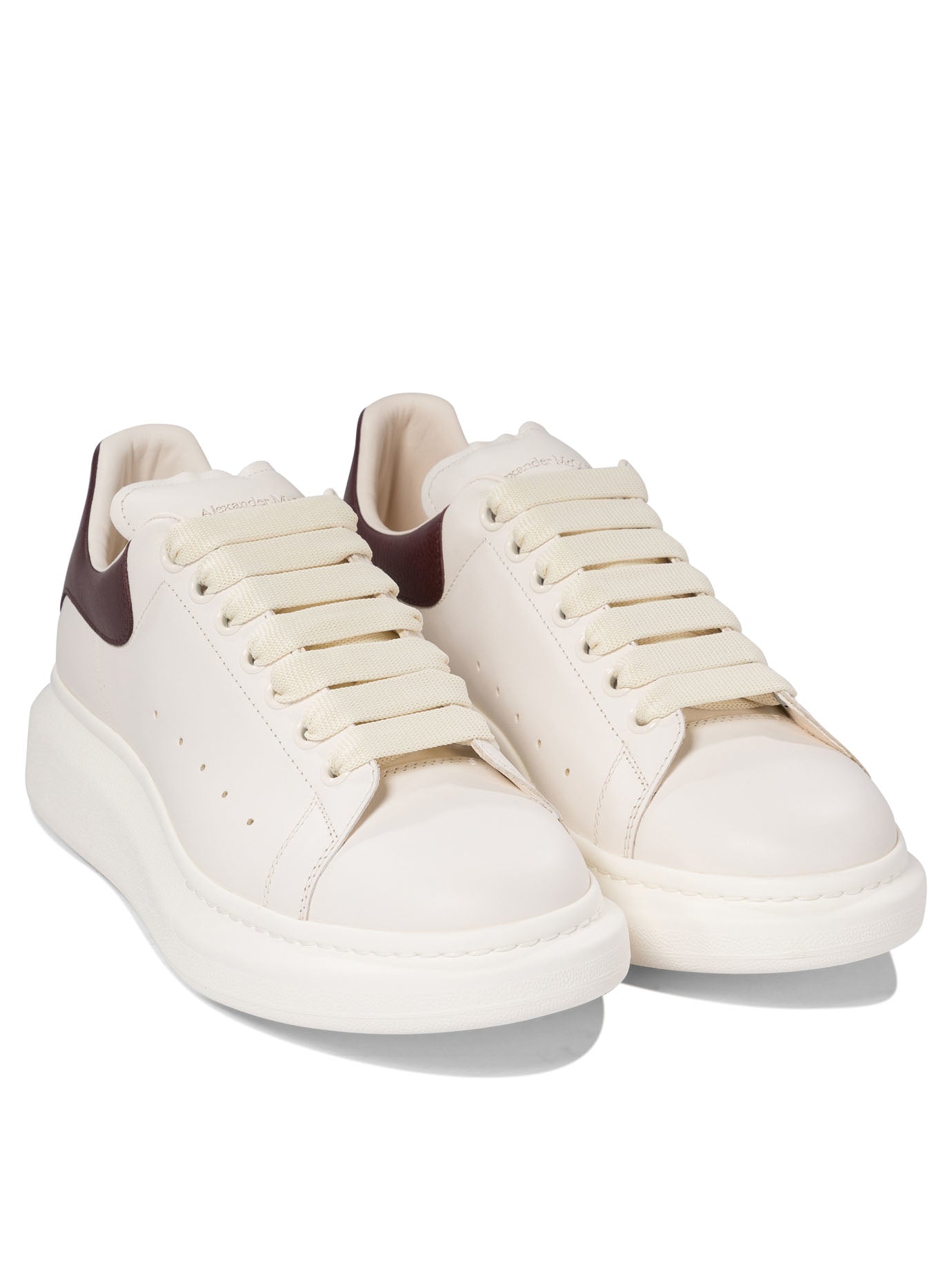 Alexander McQueen Sneakers & Slip-On