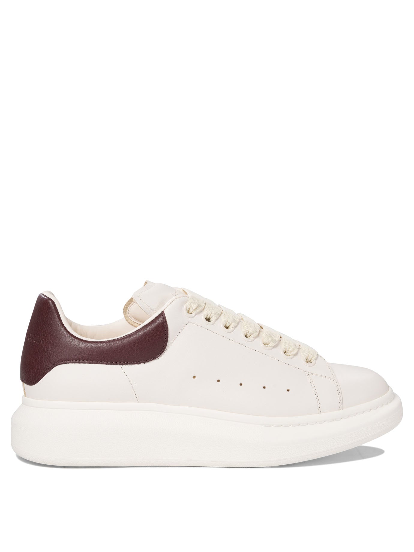 Alexander McQueen Sneakers & Slip-On