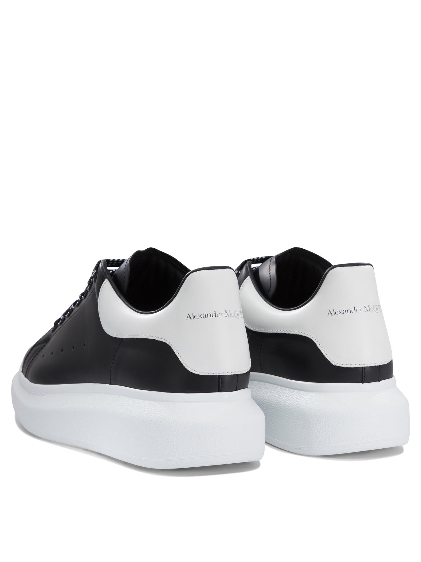 Alexander McQueen Sneakers & Slip-On