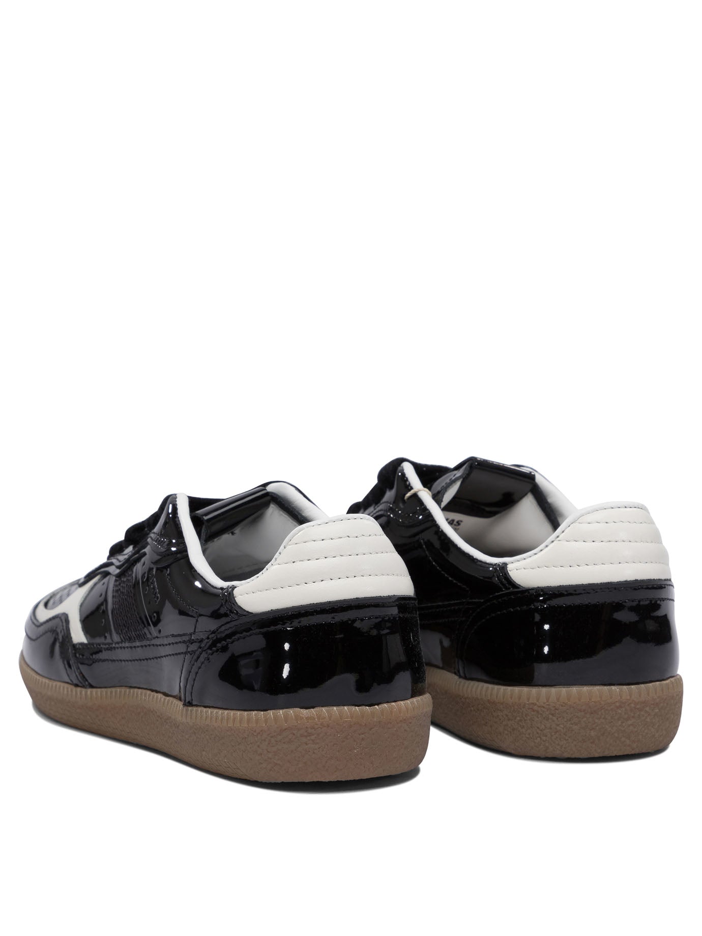 Alohas Sneakers & Slip-On