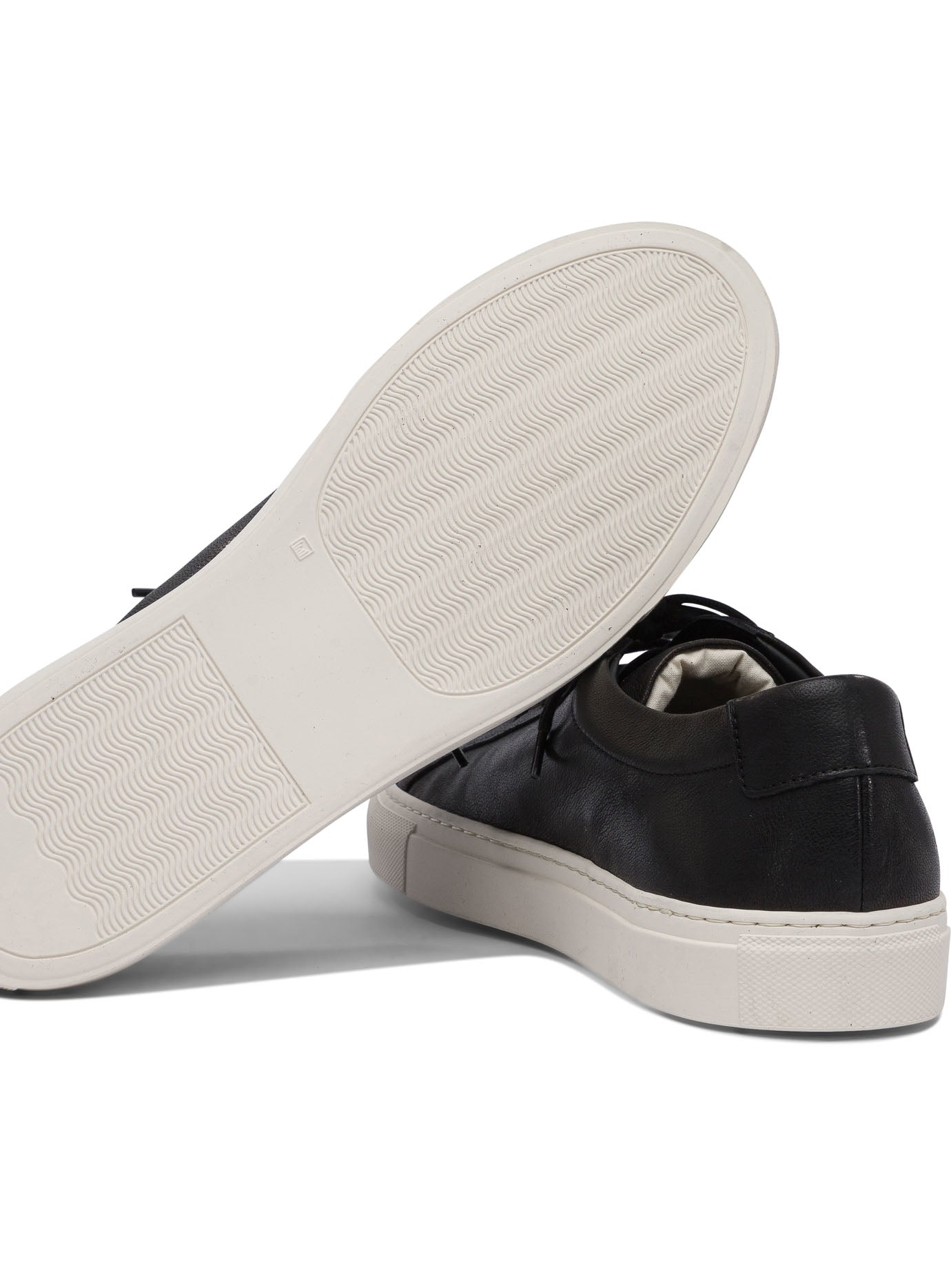 Common Projects Sneakers & Slip-On