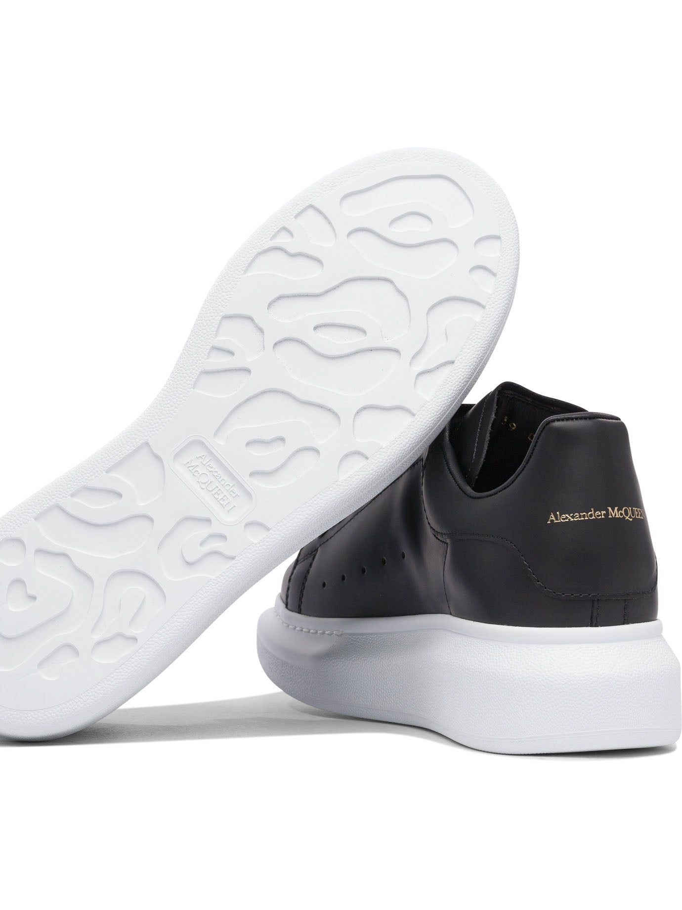 Alexander McQueen Sneakers & Slip-On