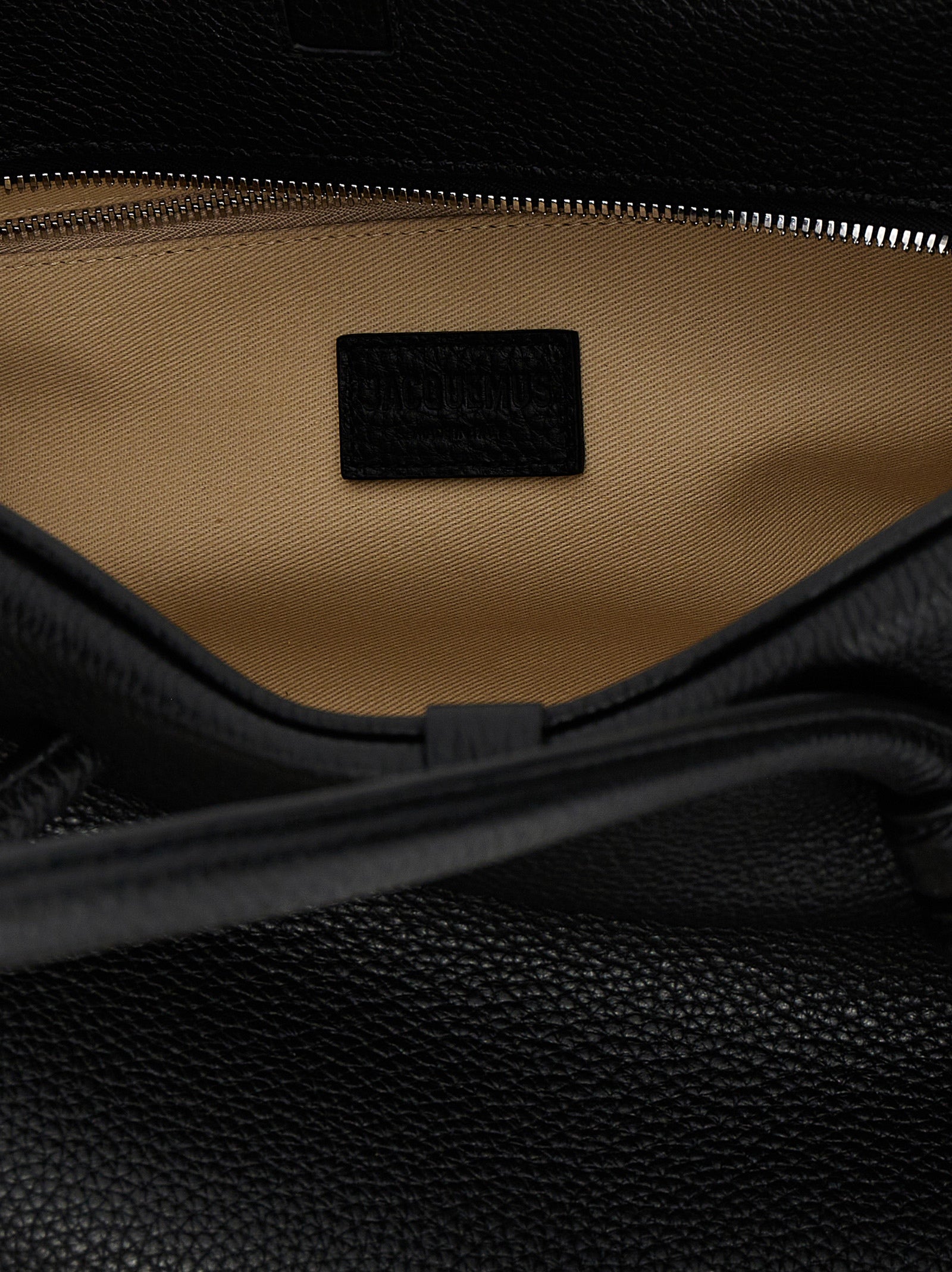 Jacquemus 'Le Turismo' Shoulder Bag