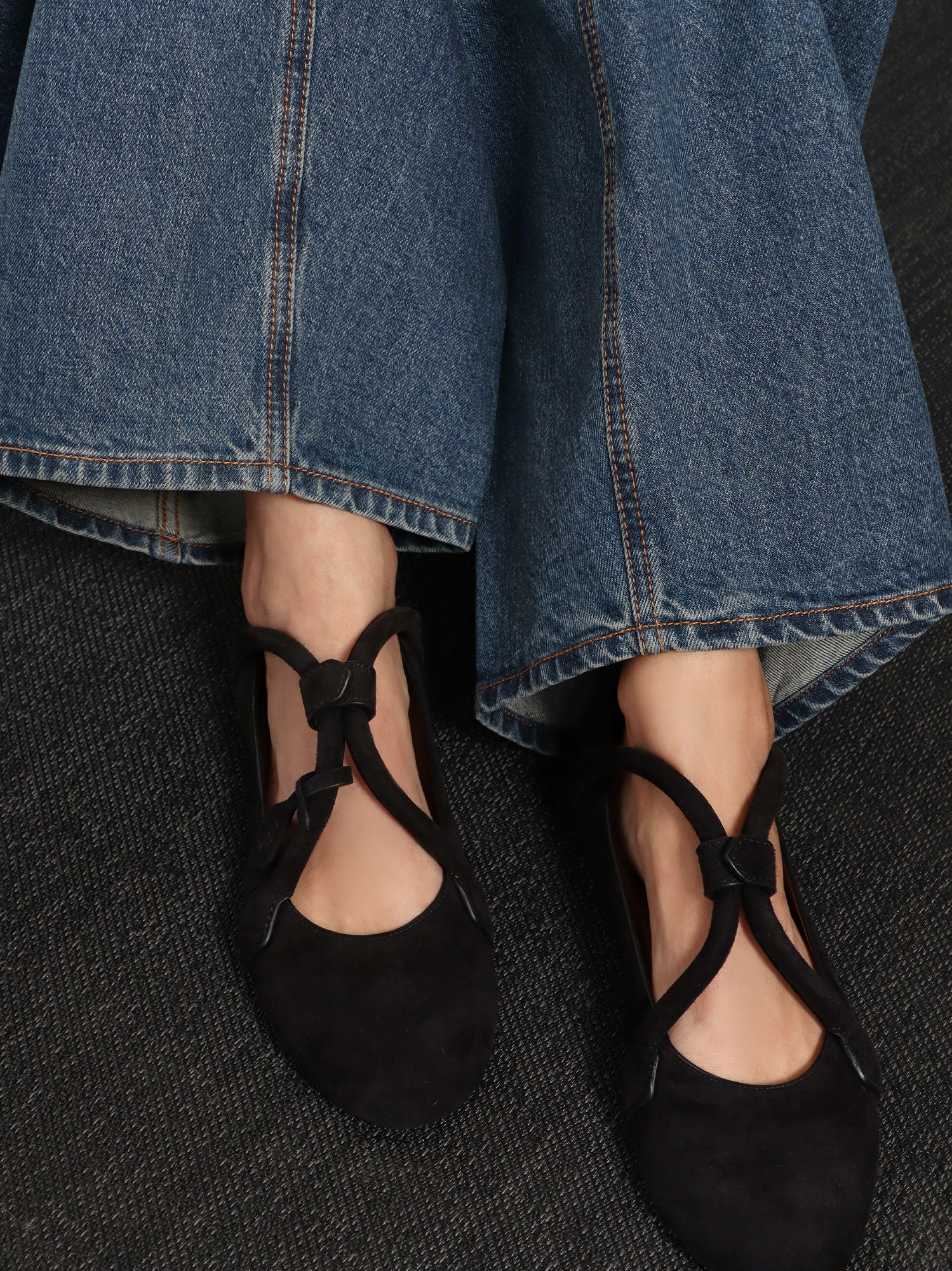 Alaïa Le Teckel Suede Ballet Flats