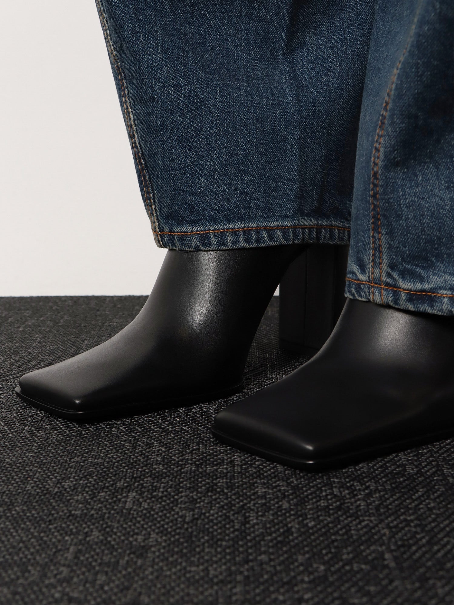 Alaïa Square Leather Mule