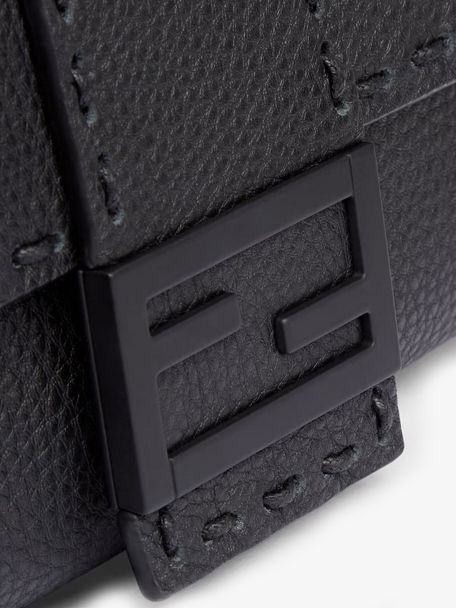 Fendi Baguette Leather Shoulder Bag With Selleria Stitchings