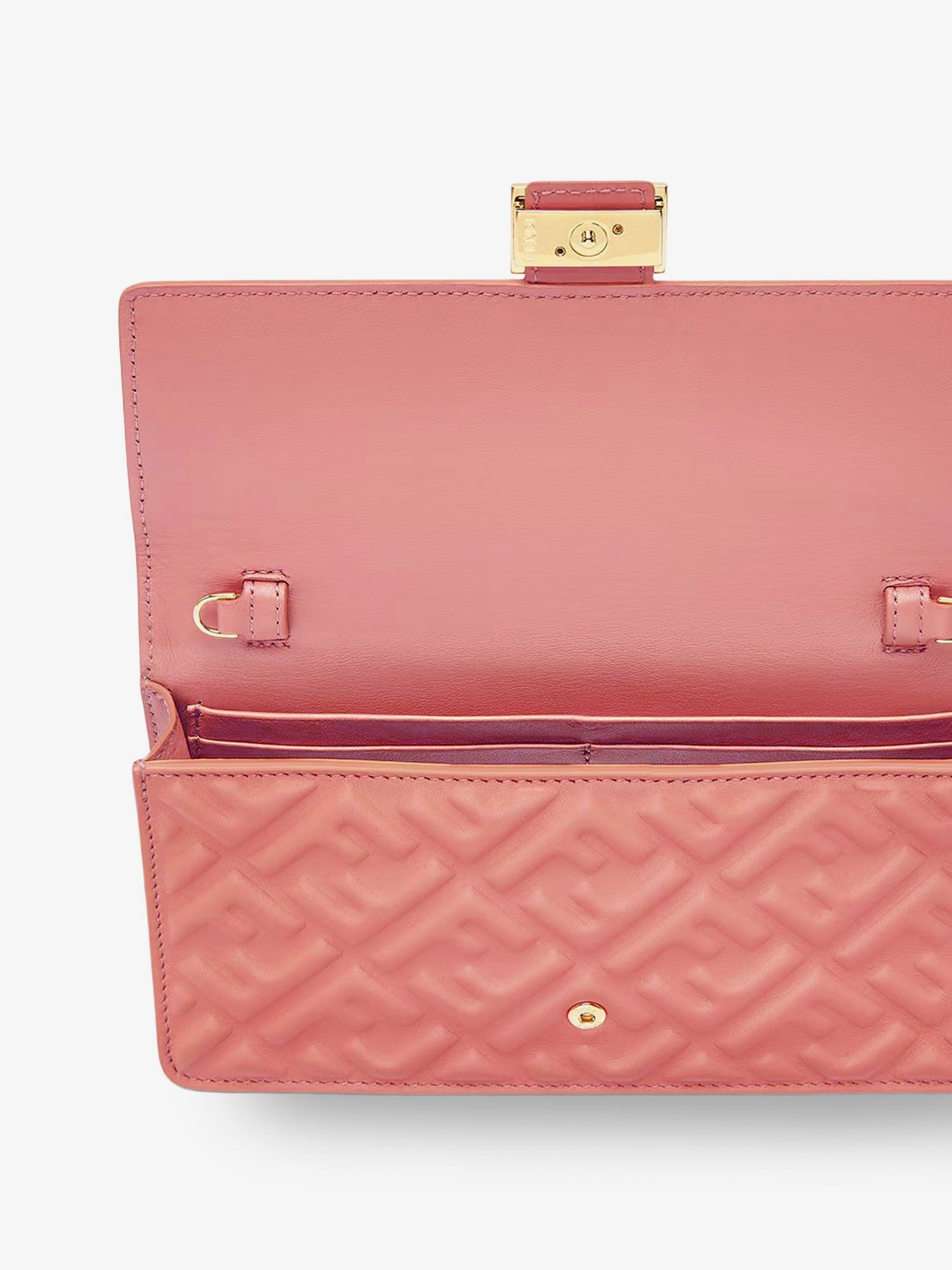 Fendi Wallet On Chain Baguette Leather Bag