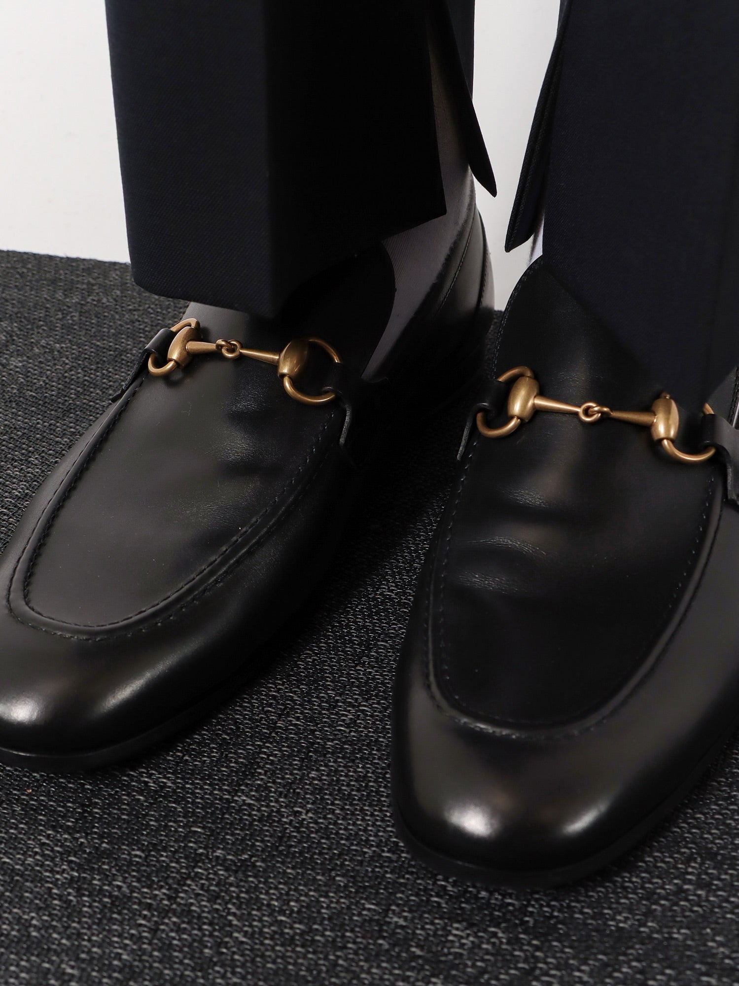 Gucci Jordaan Leather Loafers