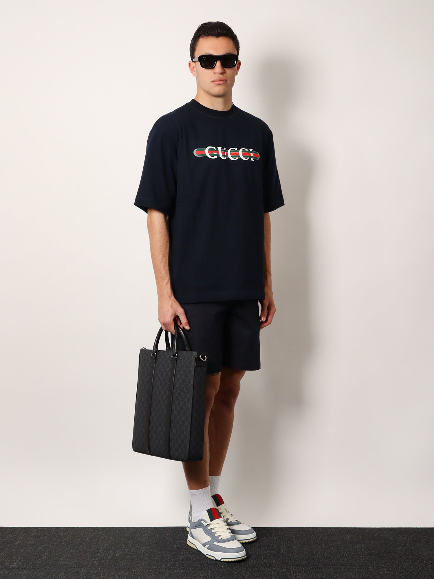 Gucci Gg Supreme Fabric Shopping Bag With Shoulder Strap