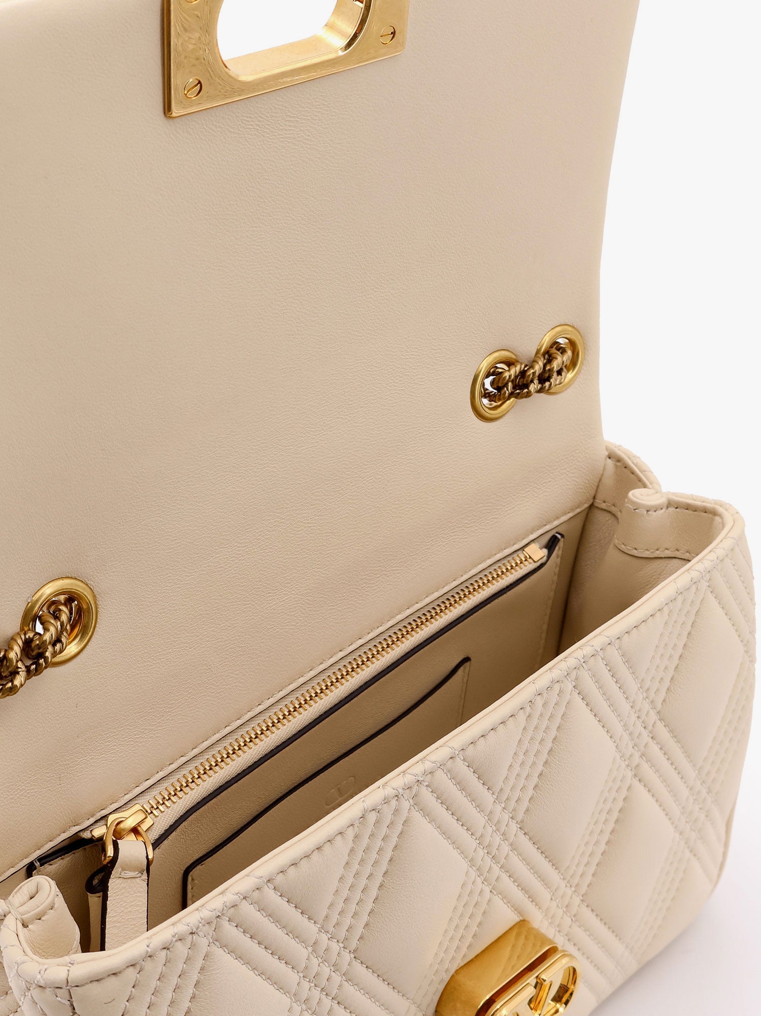 Valentino Valentino Garavani Quiltie 67 Leather Medium Shoulder Bag With Chain