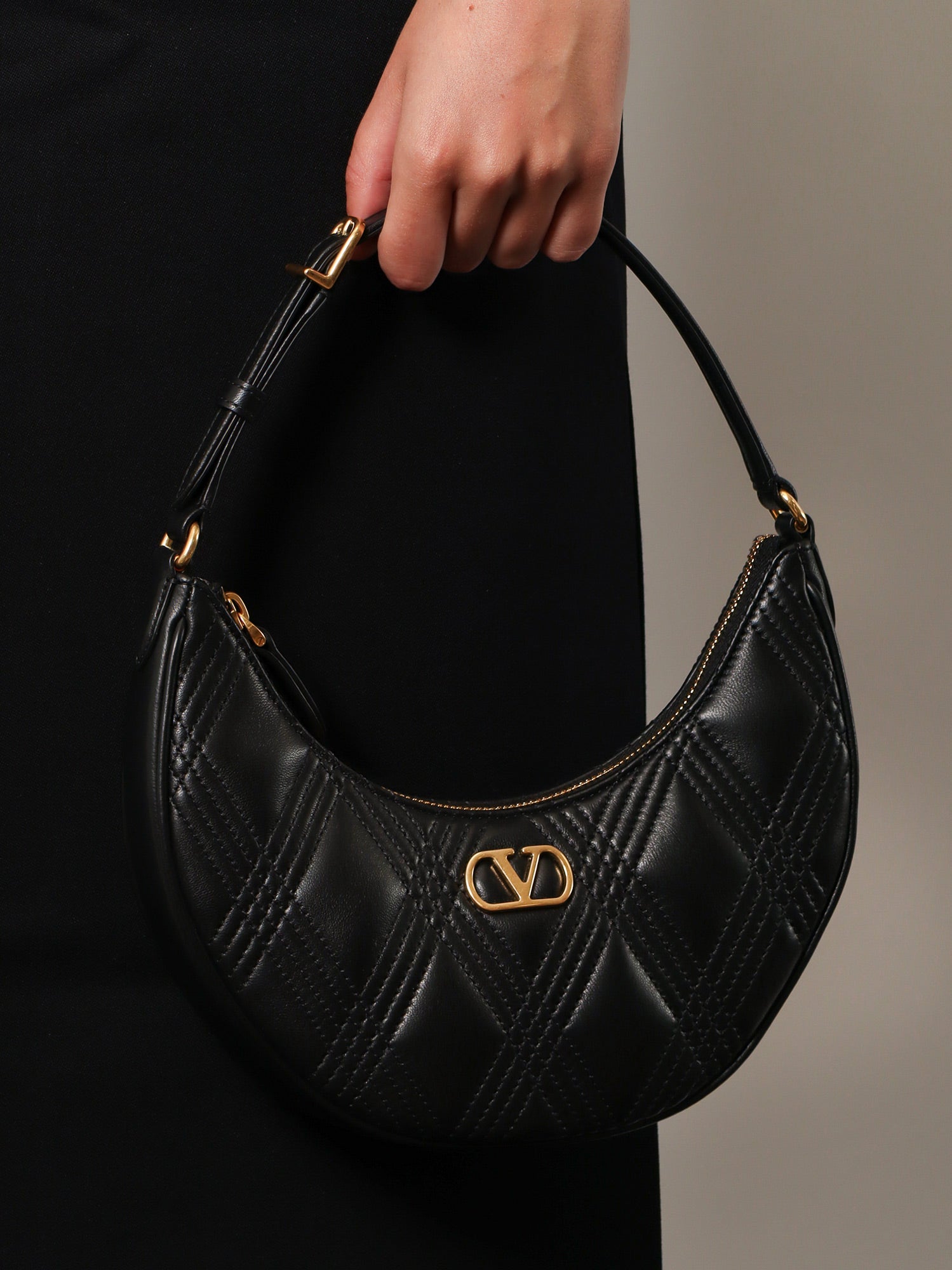 Valentino Quiltie 67 Leather Shoulder Bag With Vlogo