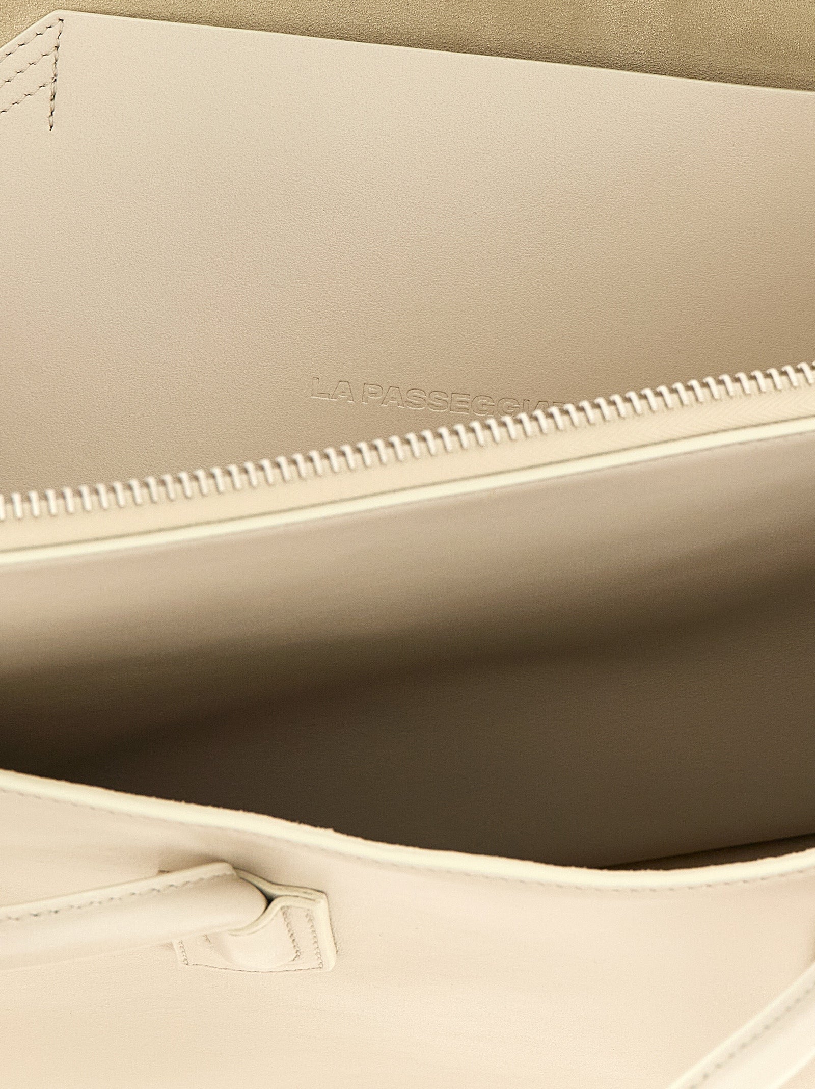 The Attico 'La Passeggiata Medium' Shoulder Bag