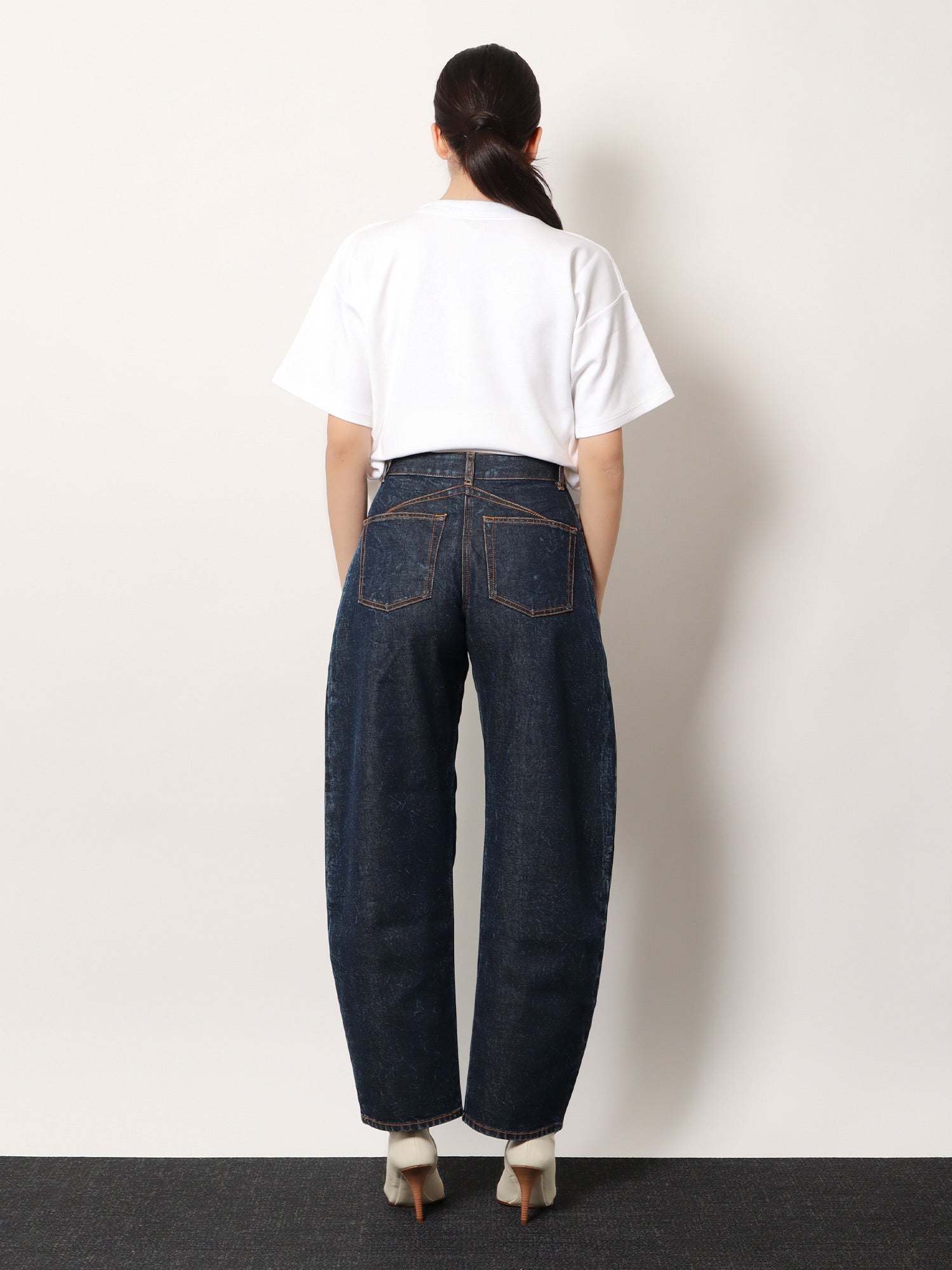 Alaïa Low Round Jeans