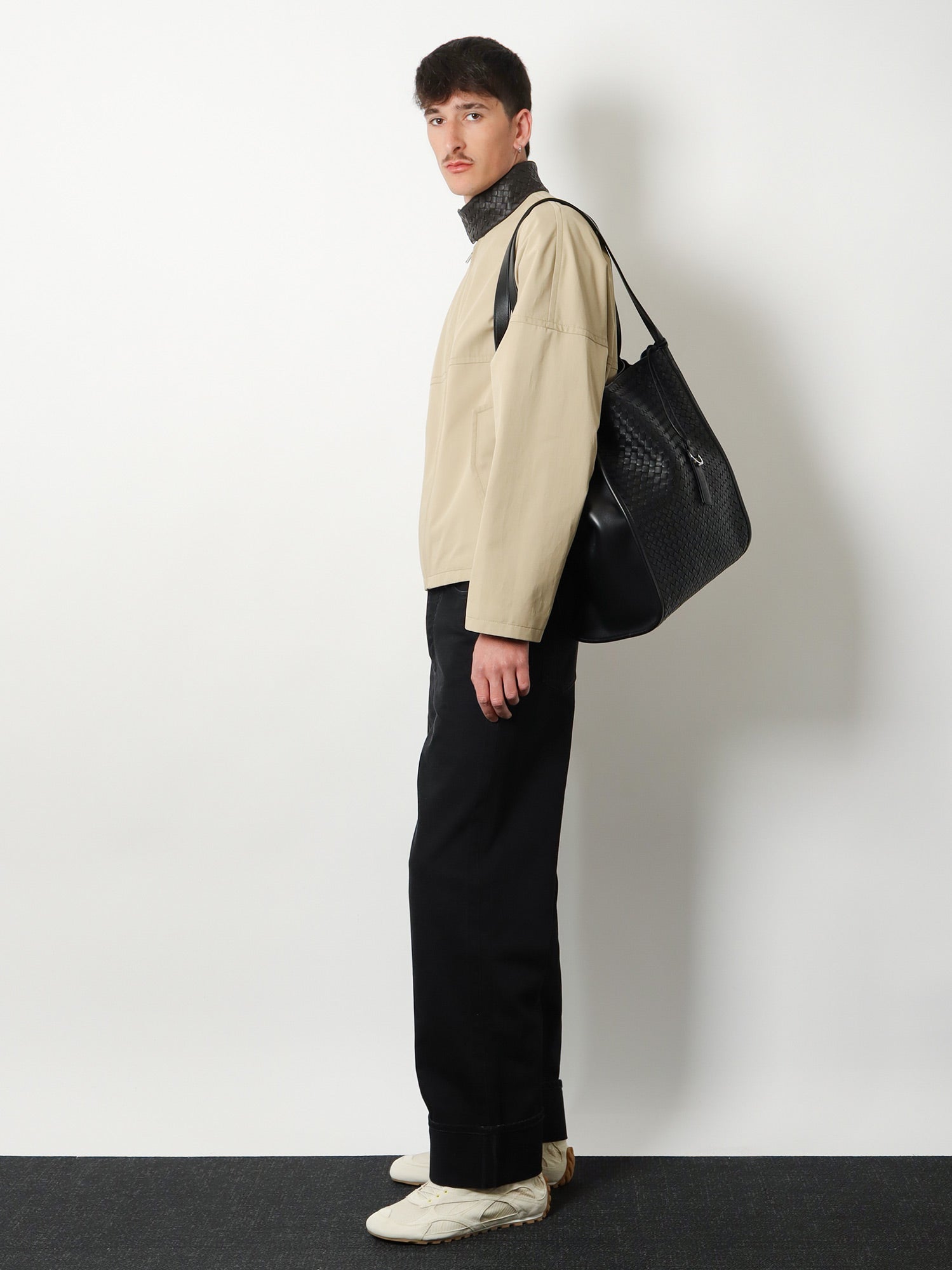 Bottega Veneta Corriere Leather Shoulder Bag With Intrecciato Pattern