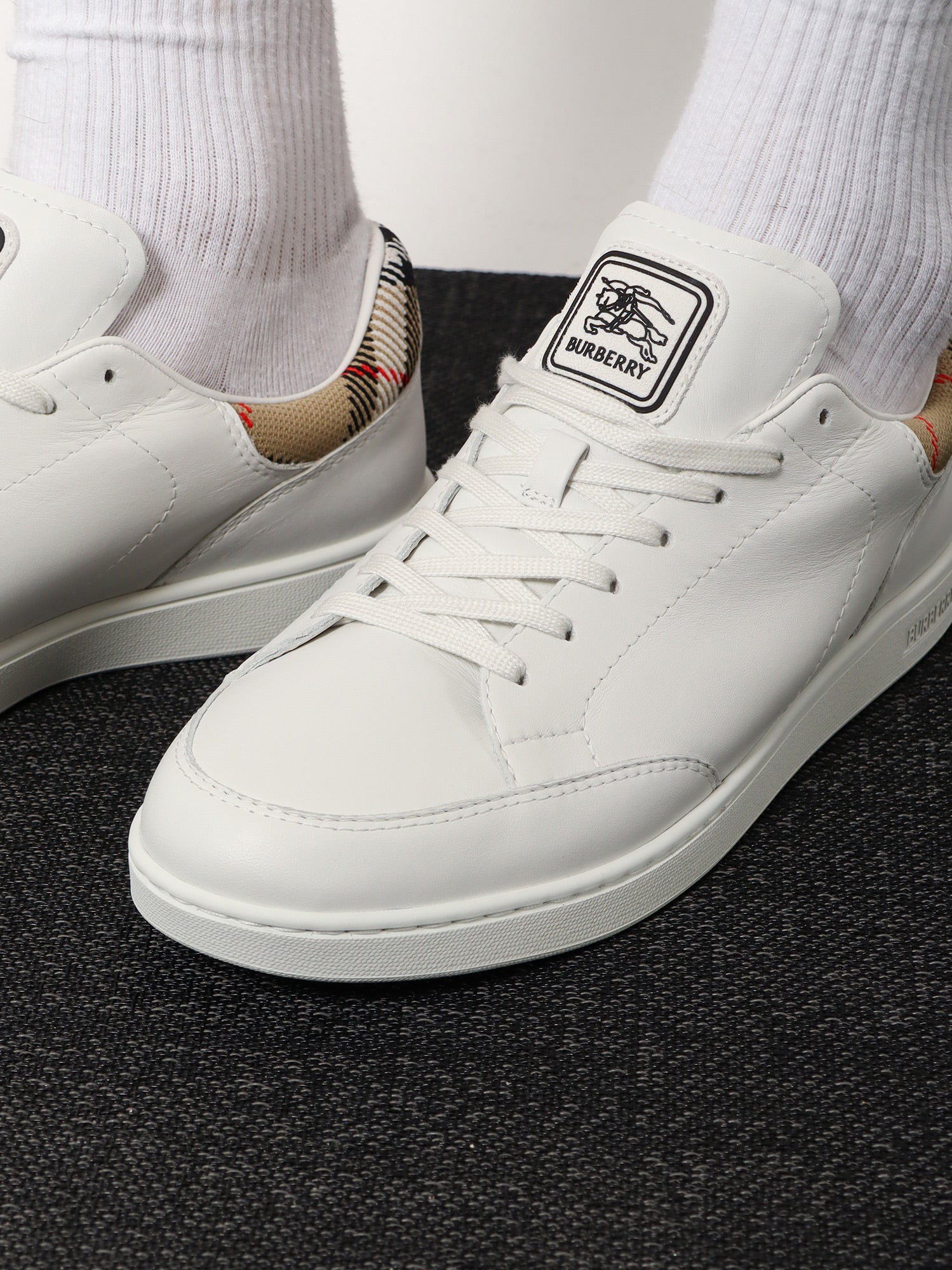 Burberry Set Leather Sneakers