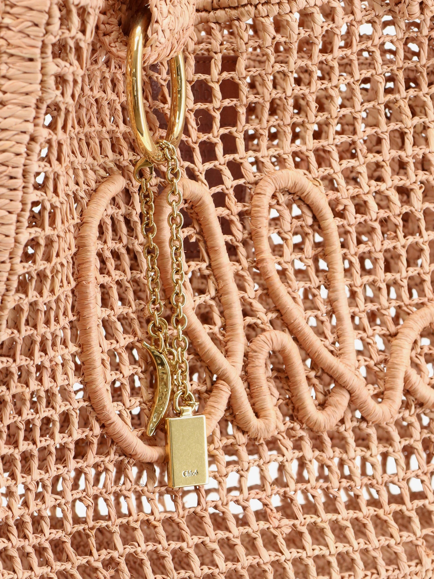 Chloé East-west Summer Banana Raffia Shoulder Bag