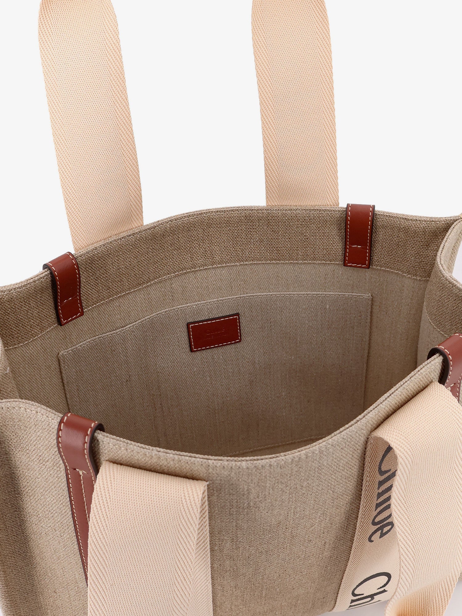 Chloé Woody Linen Shoulder Bag With Logo Lettering On The Front