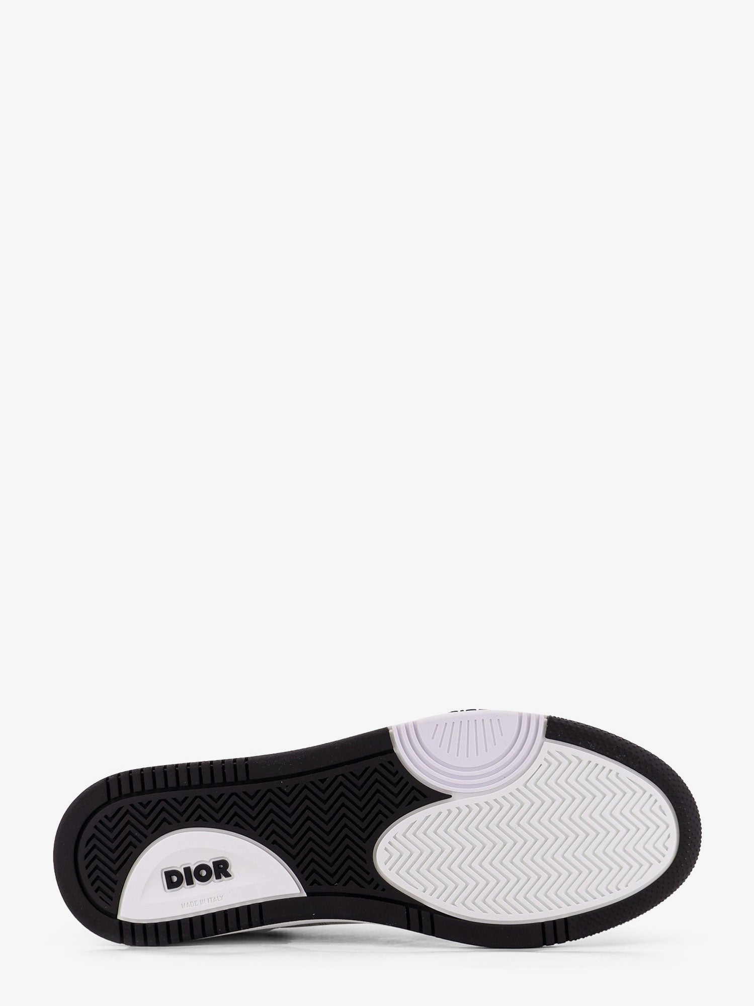 Dior B27 Leather Sneakers With Dior Oblique Logo Print On The Side