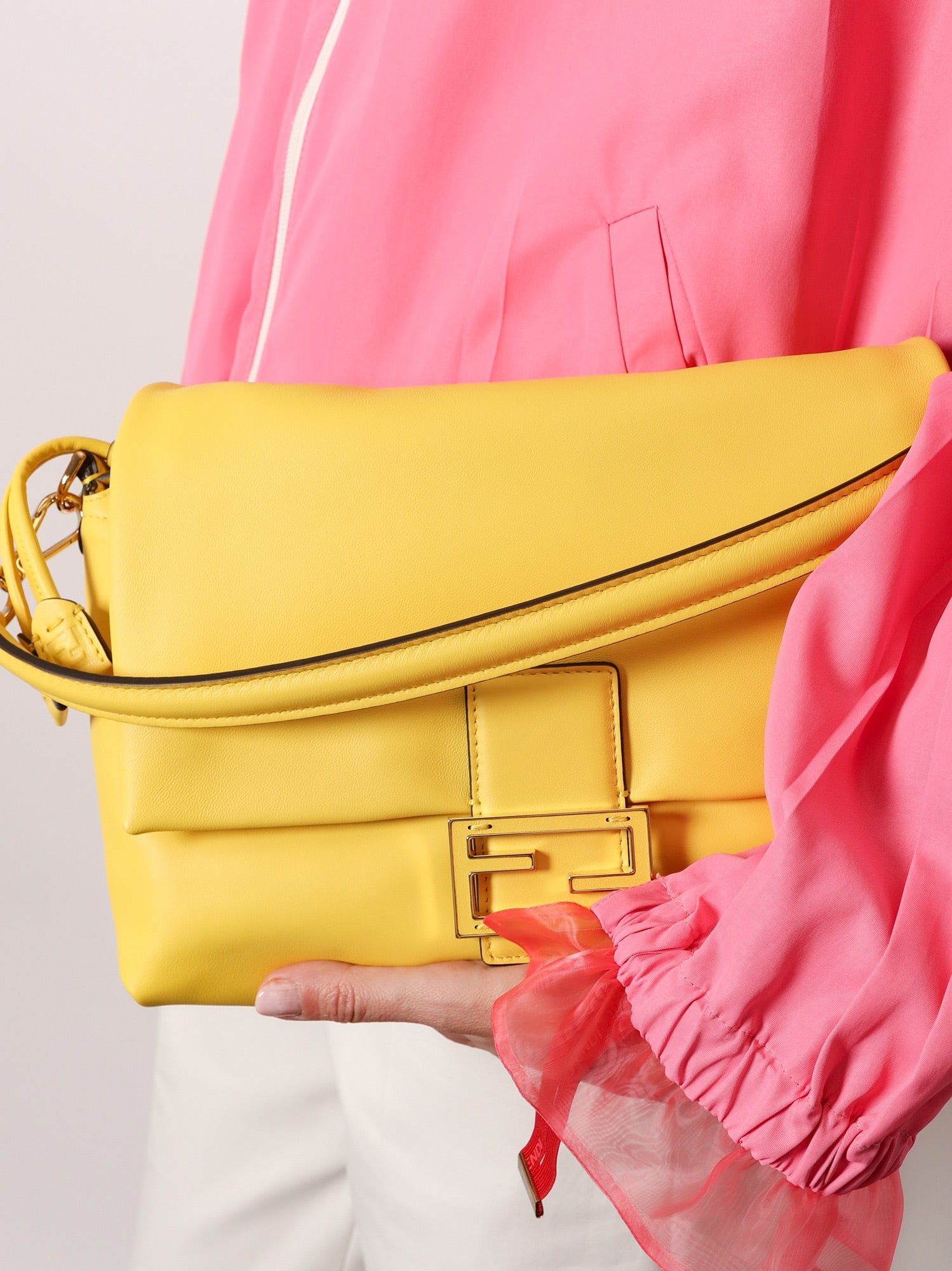 Fendi Mamma Baguette Medium Leather Crossbody Bag
