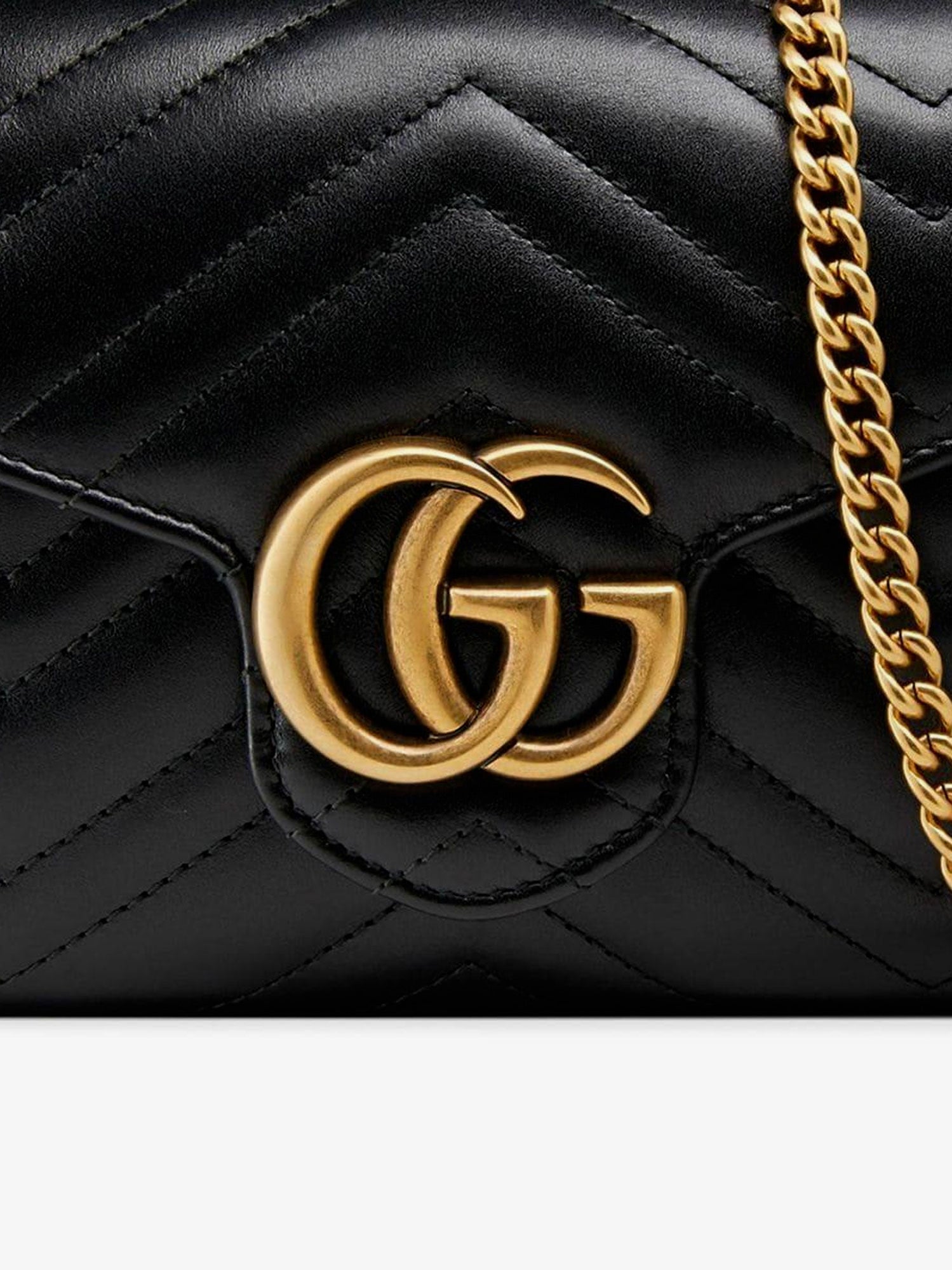 Gucci Gg Marmont Quilted Leather Shoulder Bag