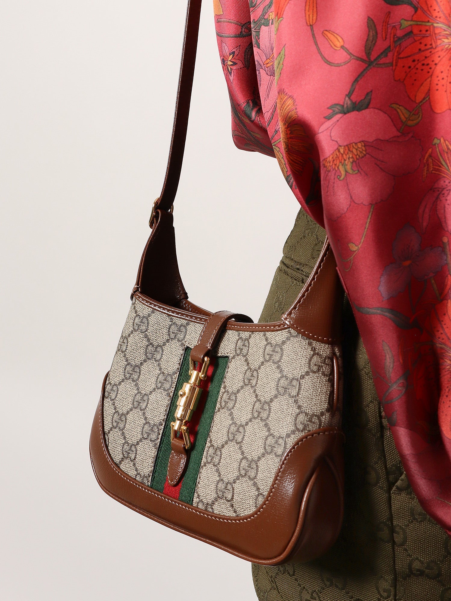 Gucci Gg Supreme Fabric And Leather Shoulder Bag With Iconic Web Band