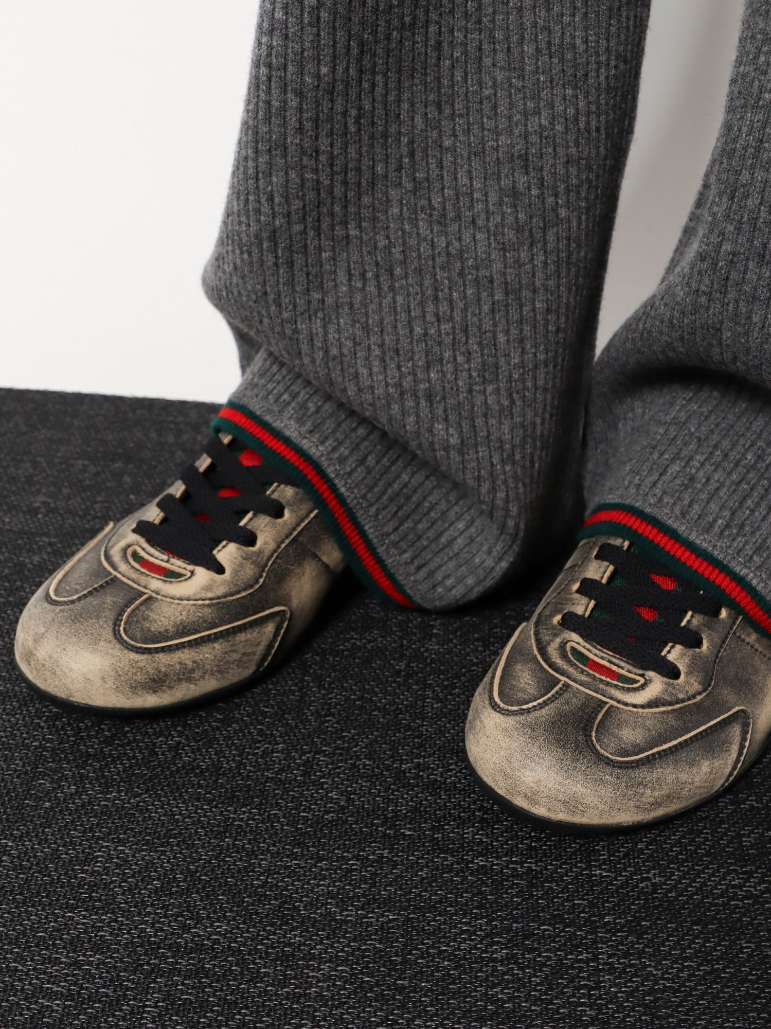 Gucci Gucci Shift Délavé Leather Sneakers