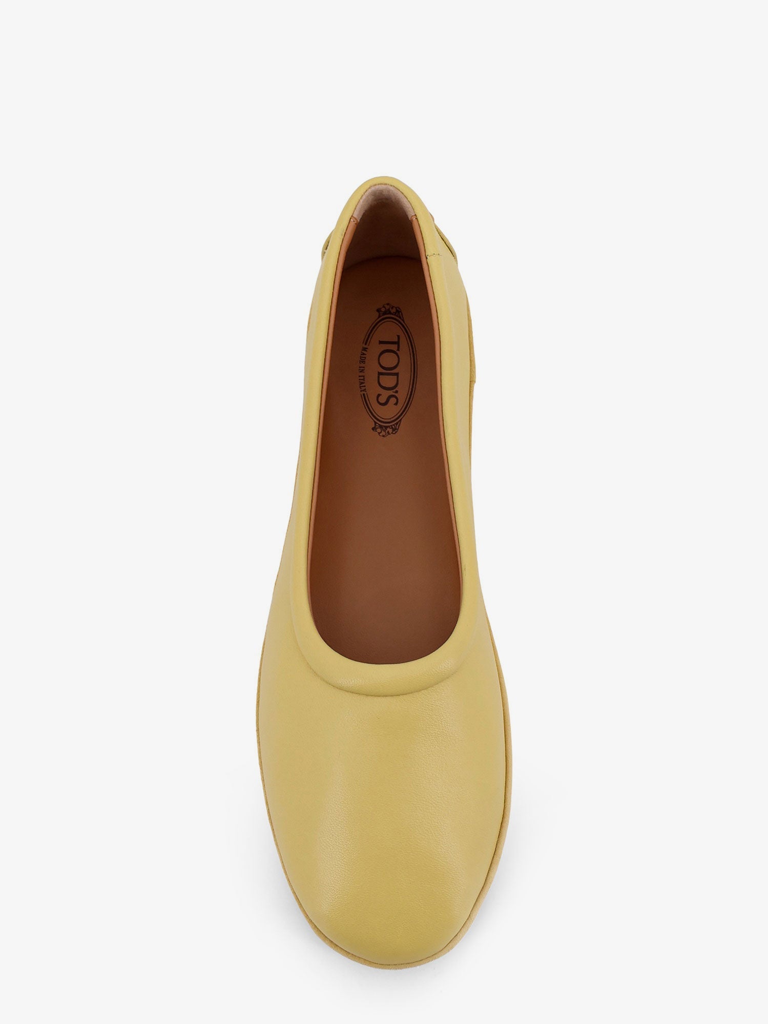 Tod's Leather Ballerina With Gomminos Detail On The Back