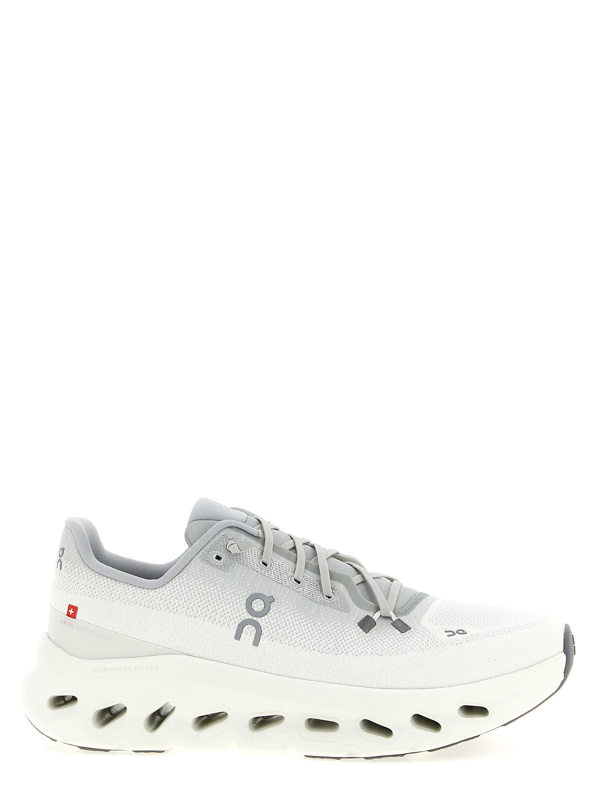 On 'Cloudtilt' Sneakers