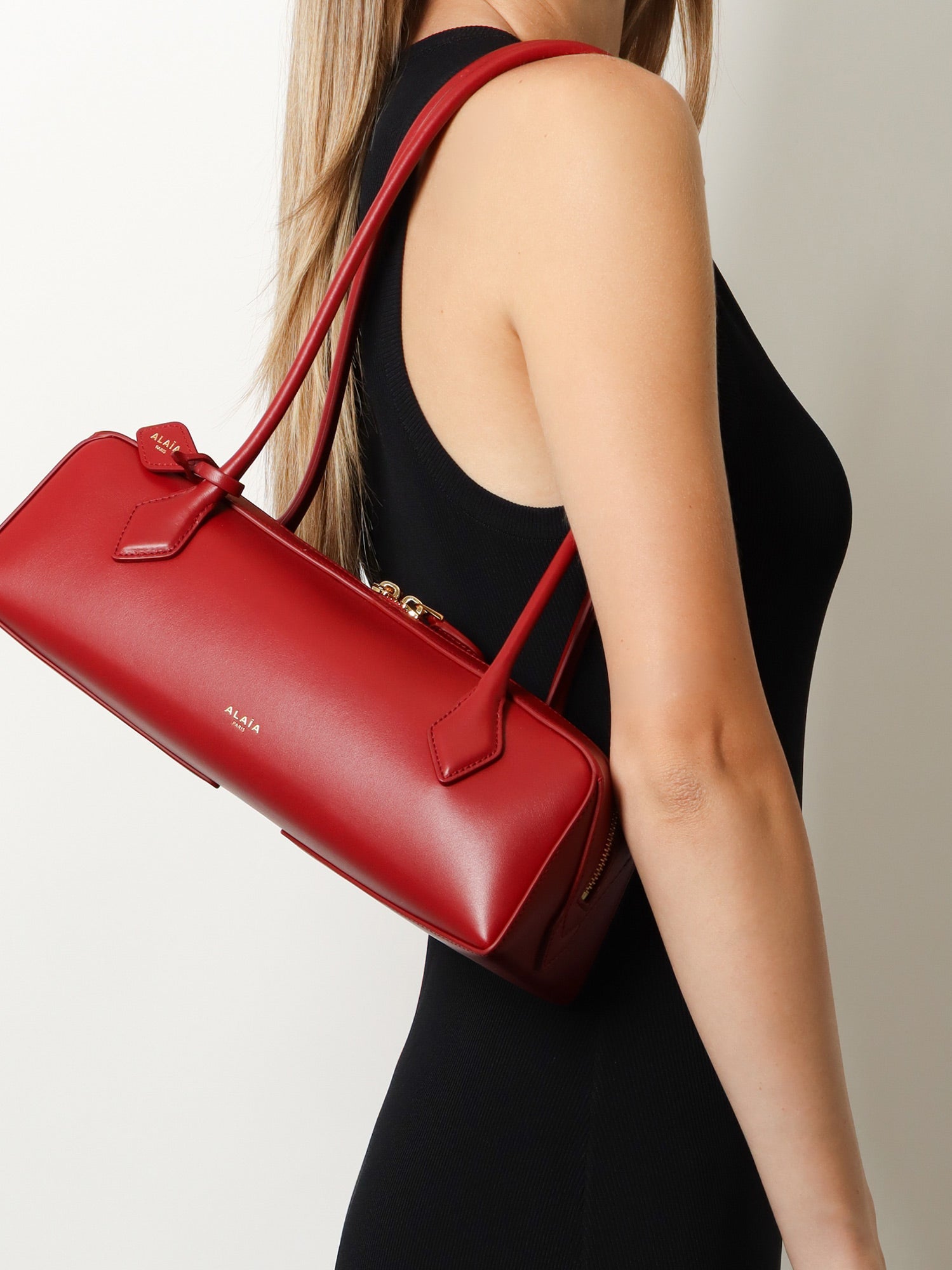 Alaïa Le Teckel Leather Shoulder Bag