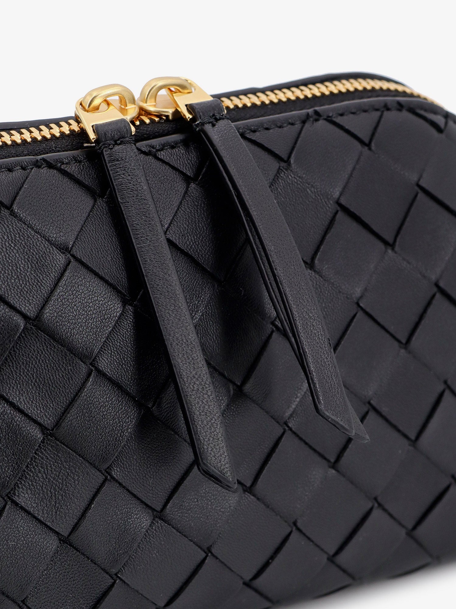 Bottega Veneta Concert Pouch Leather Crossbody Bag With Intrecciato Motif