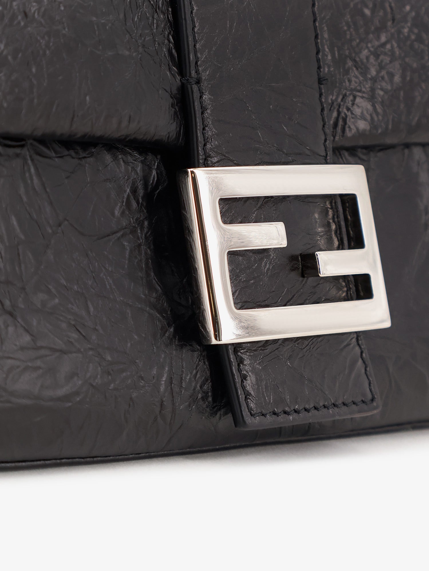Fendi Baguette Vintage-effect Leather Shoulder Bag