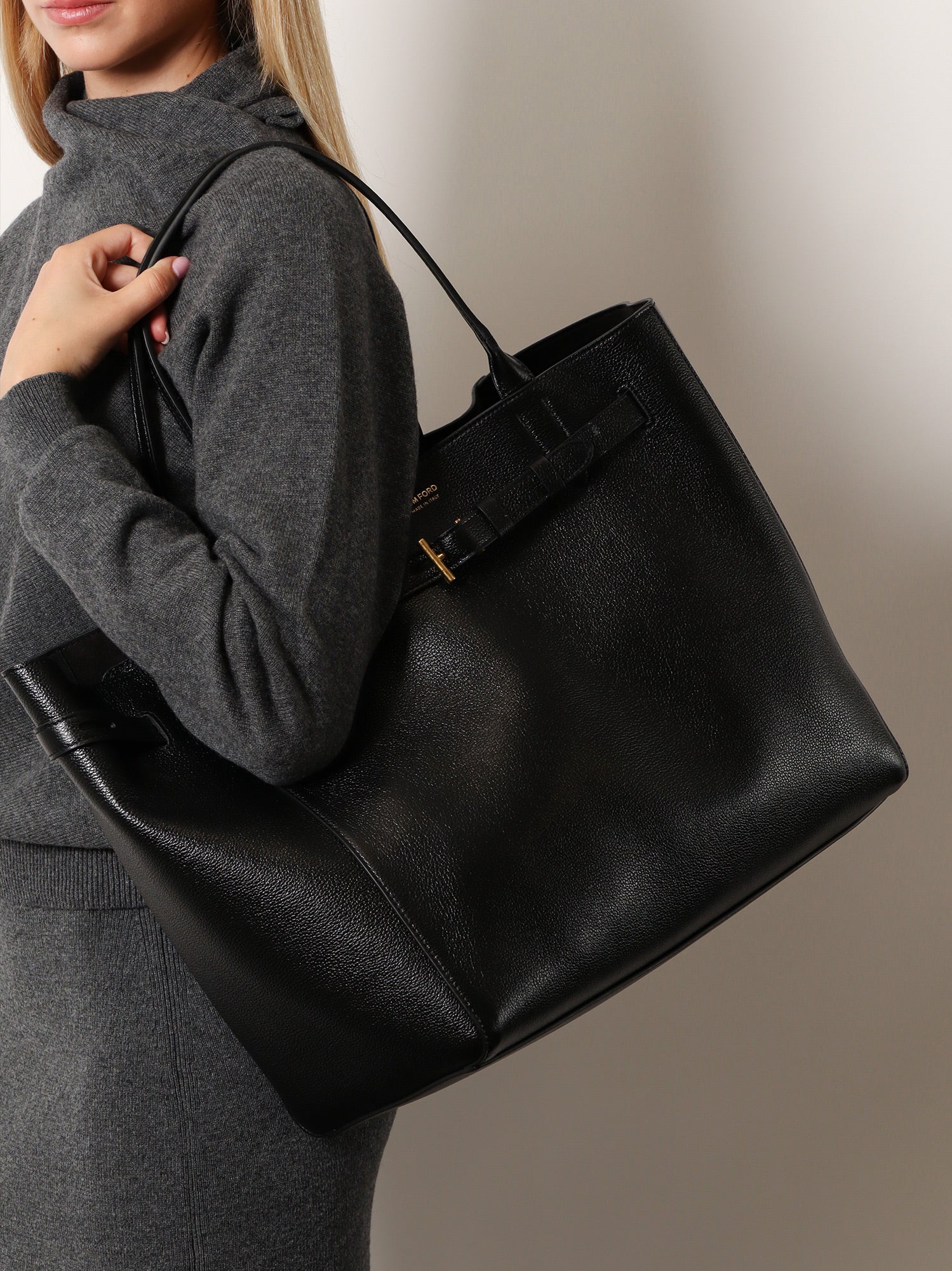 Tom Ford Leather Shoulder Bag With Logo