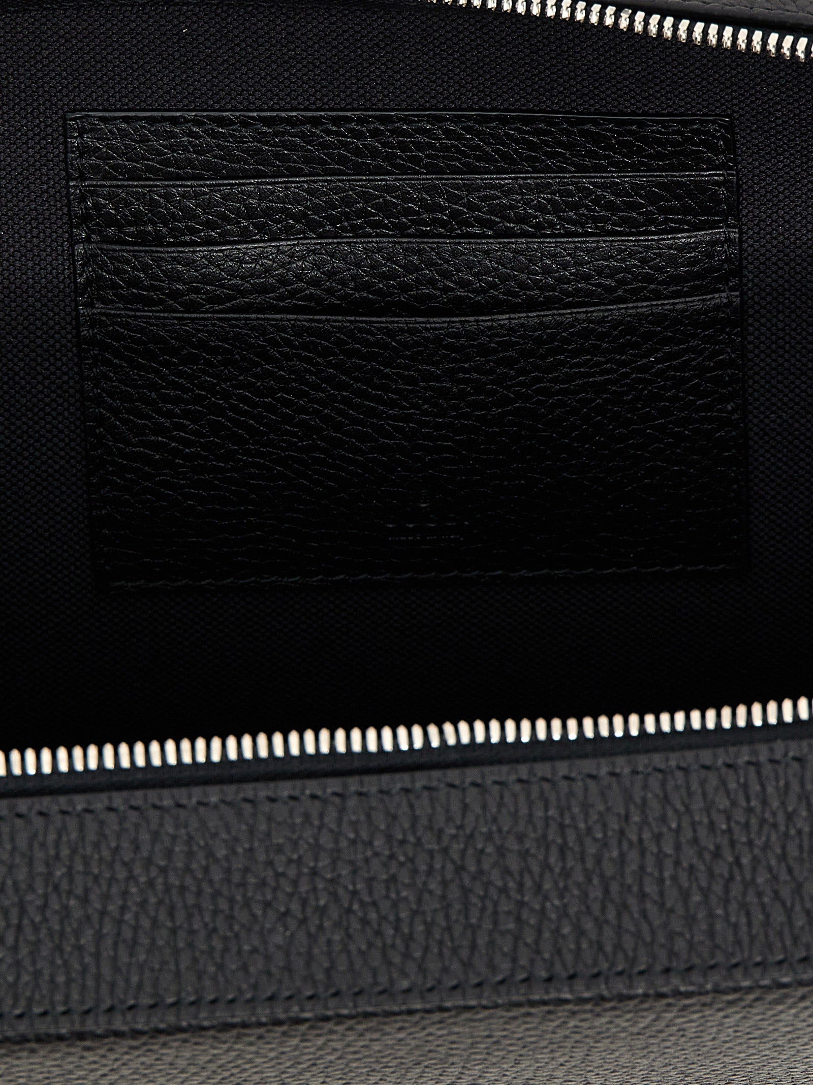 Gucci Logo Leather Shoulder Strap