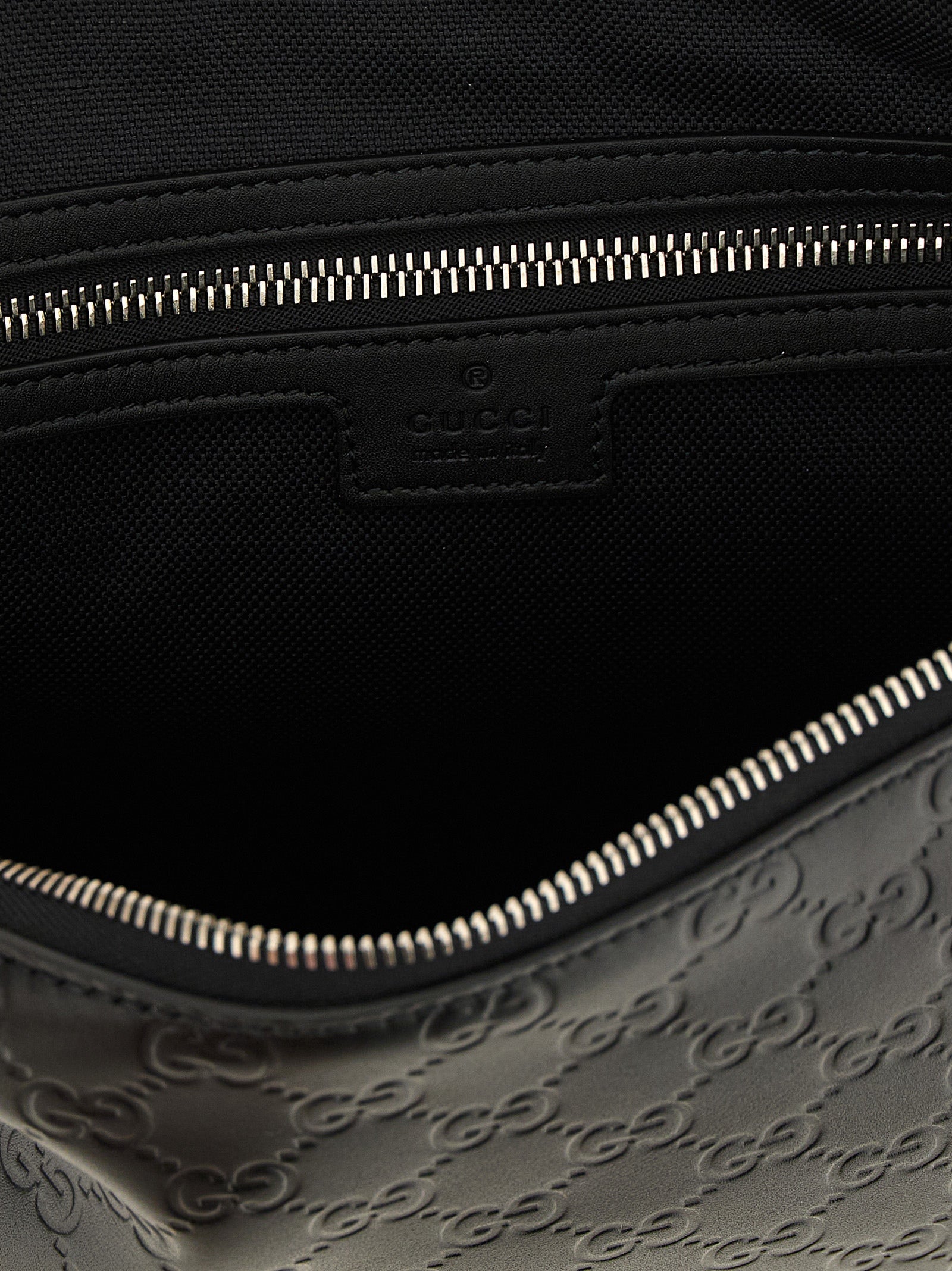 Gucci 'Gg Emblem' Medium Shoulder Bag